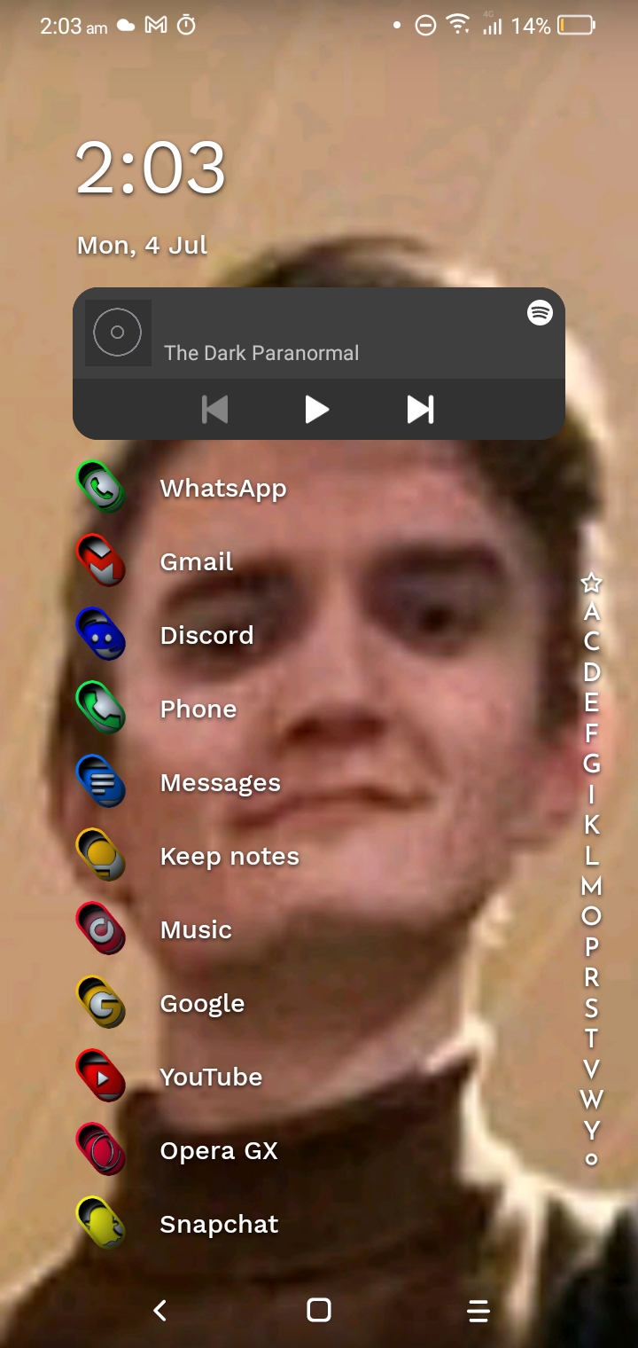 i put my wallpaper as Wirtual and now i get jumpscared every time i