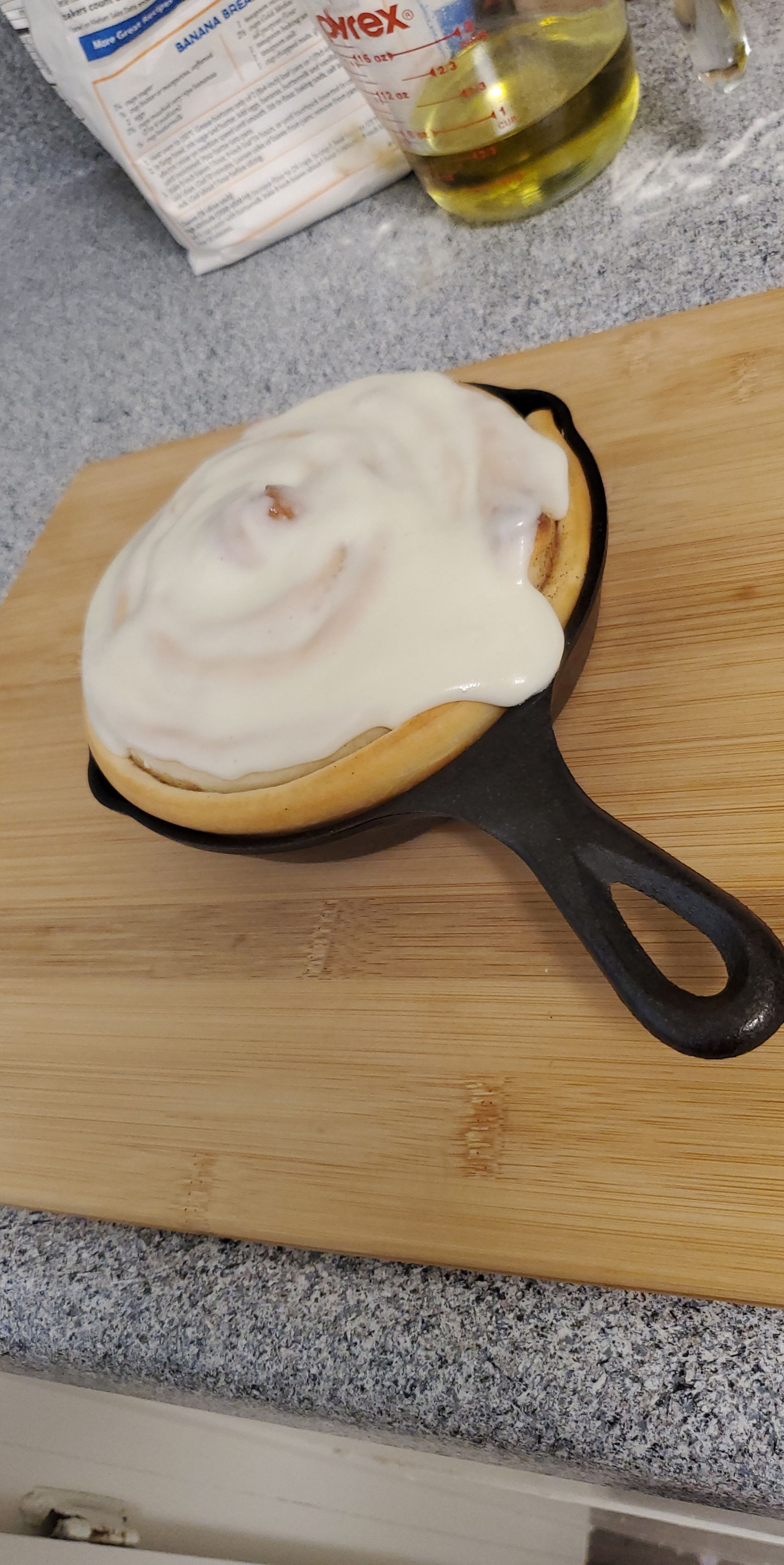 Cast iron cinnamon roll anyone? castiron