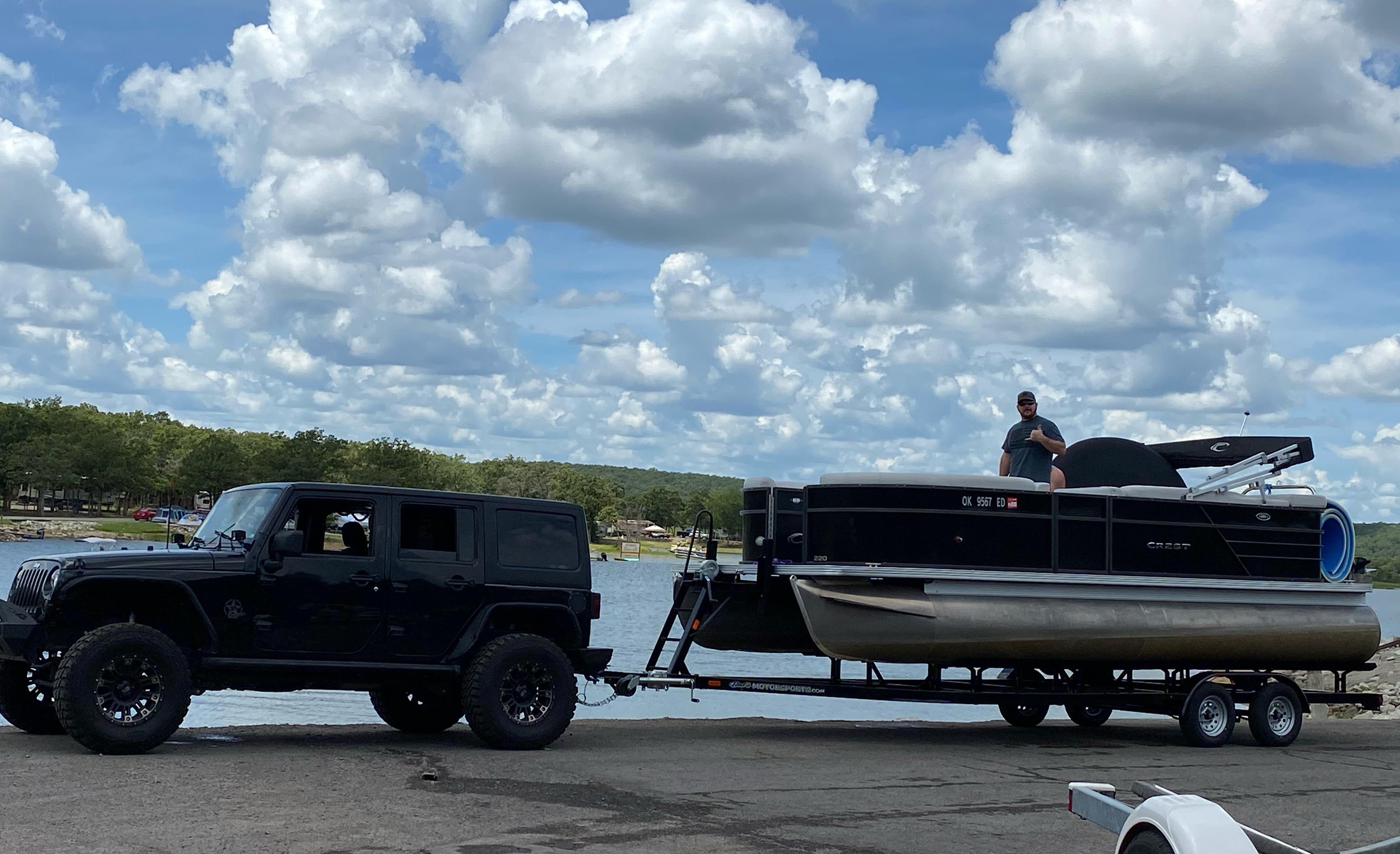 Introducir 63+ imagen can a jeep wrangler tow a pontoon boat