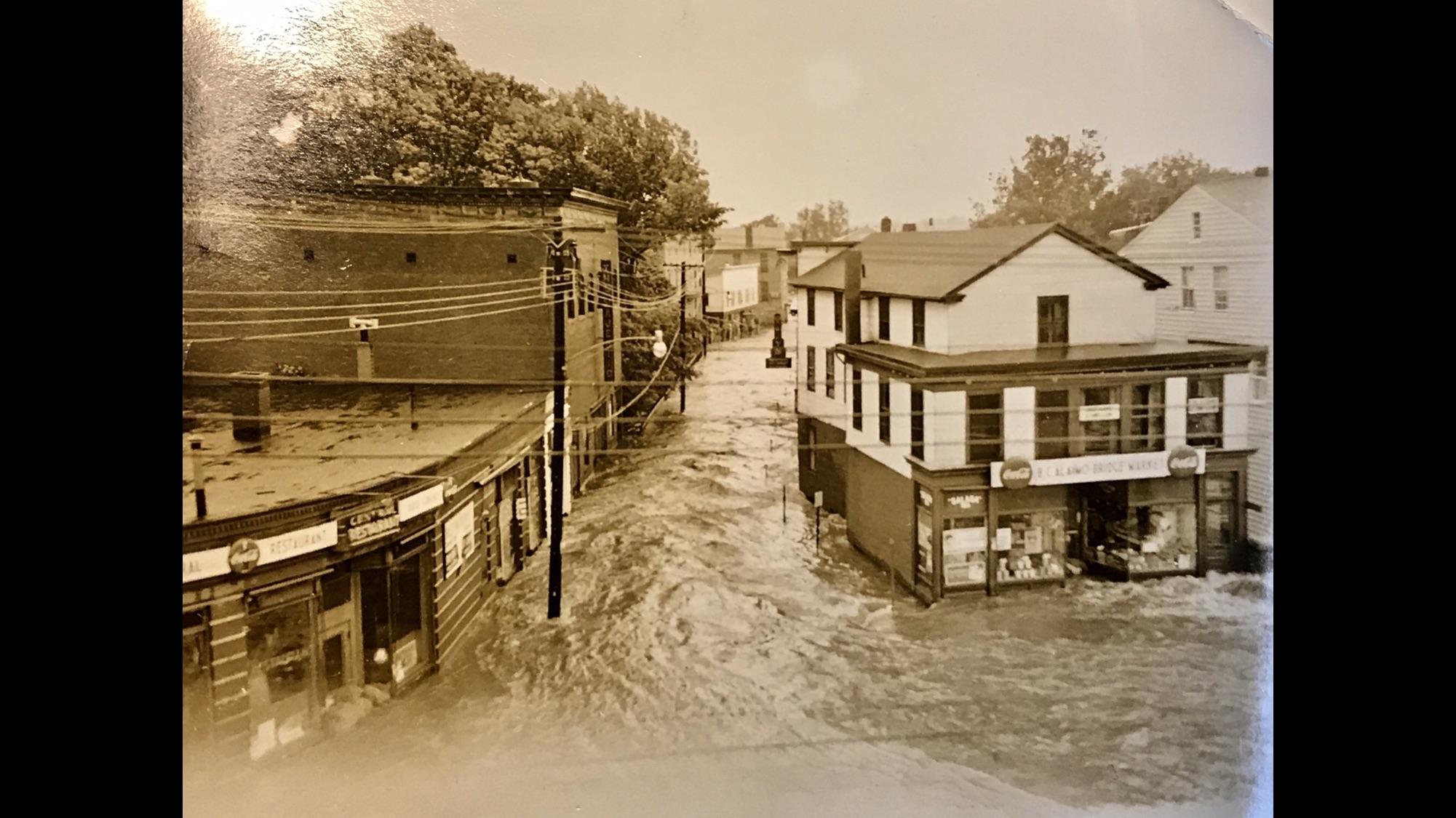 My Dads Grocery store in Thompsonville, CT, during the 1955 Flood. r/TheWayWeWere