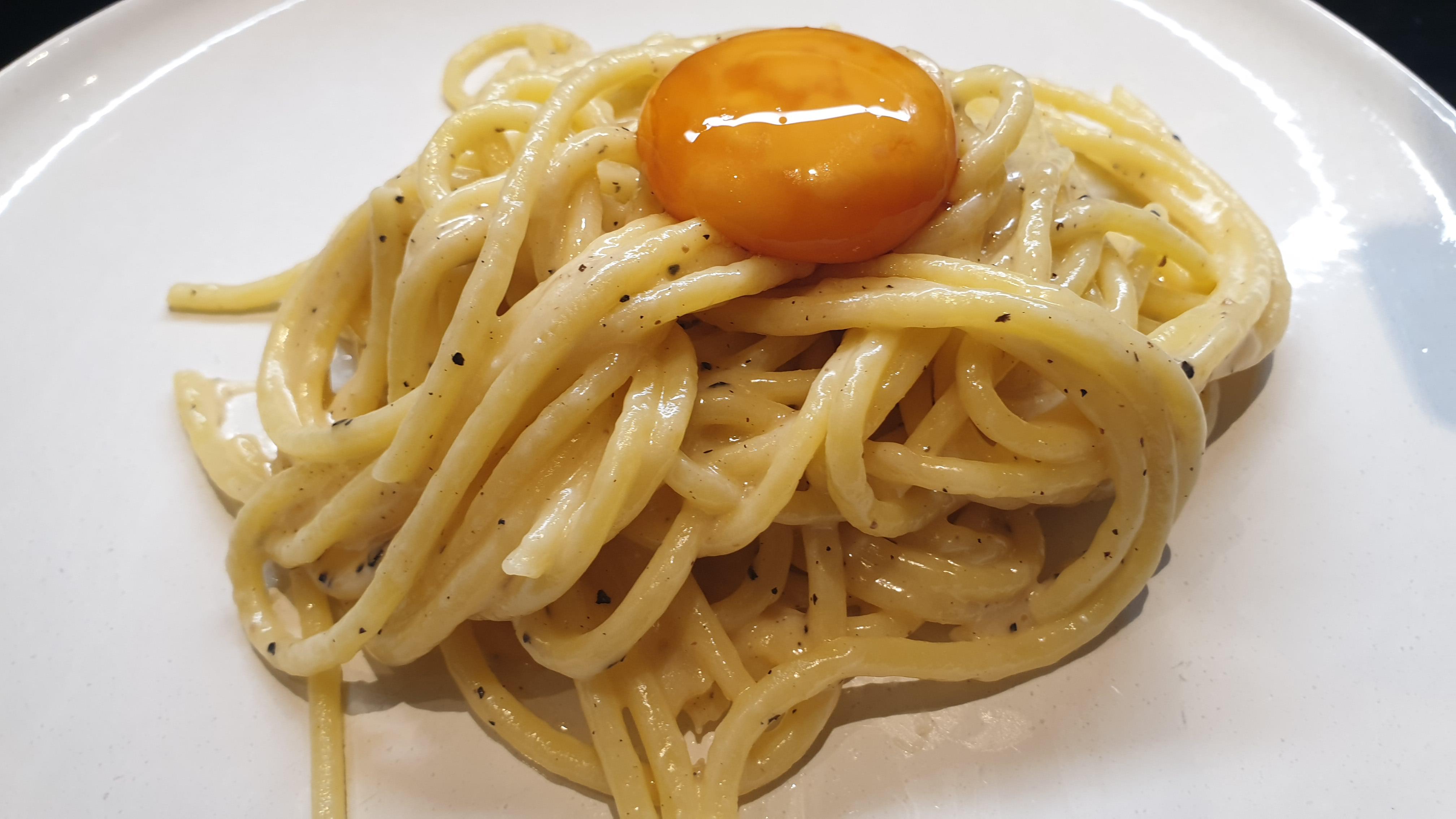 Cacio e Pepe (Cheese & Pepper Pasta) with Cured Egg Yolk on Top! r