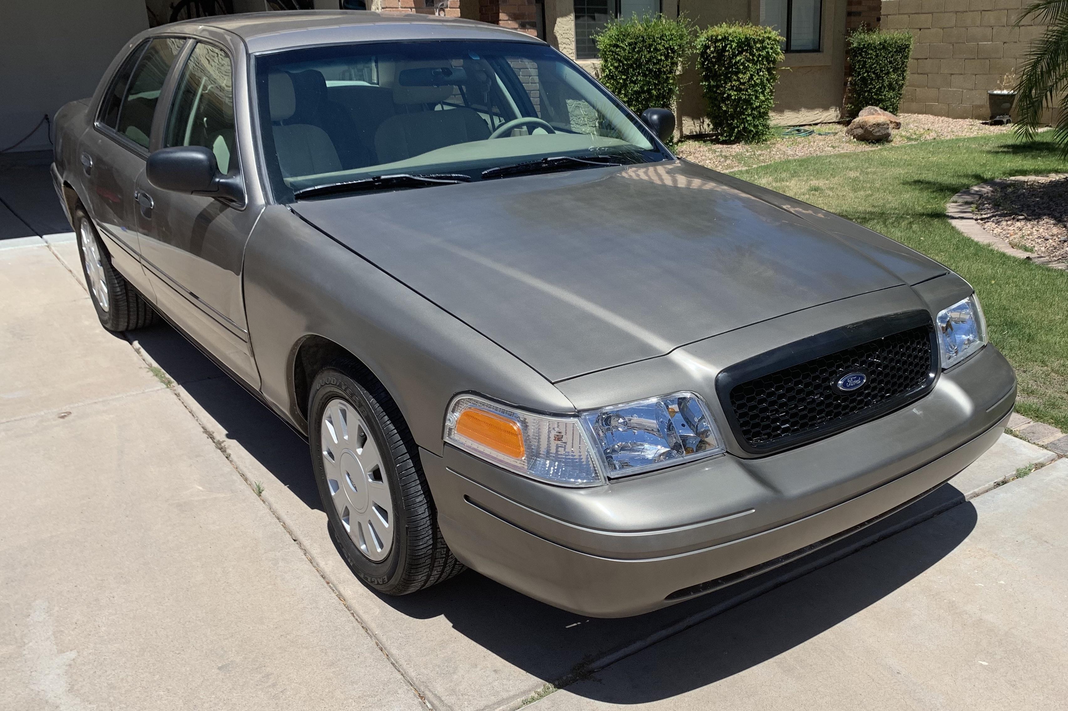 Finished Rattle Can Paint Job On My Crown Vic End Result It Could Have Been Better But I Guess It Could Have Been Worse Probably Still Going To Need A Legit Paint