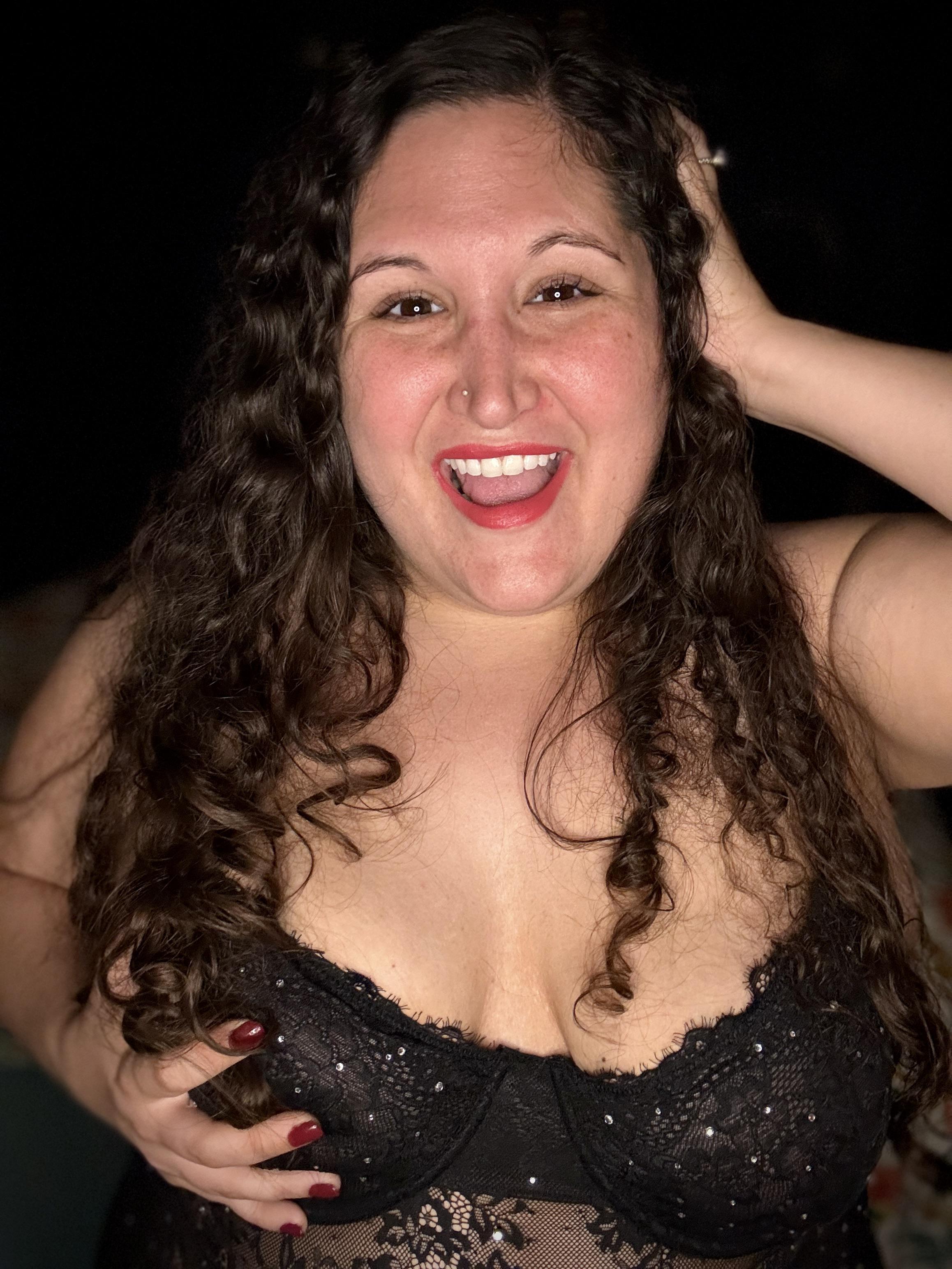 Hey babe xo 💋 : longhairbeauties