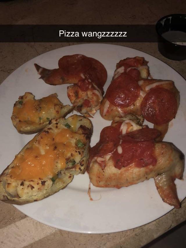 Pepperoni Pizza Wings r/shittyfoodporn