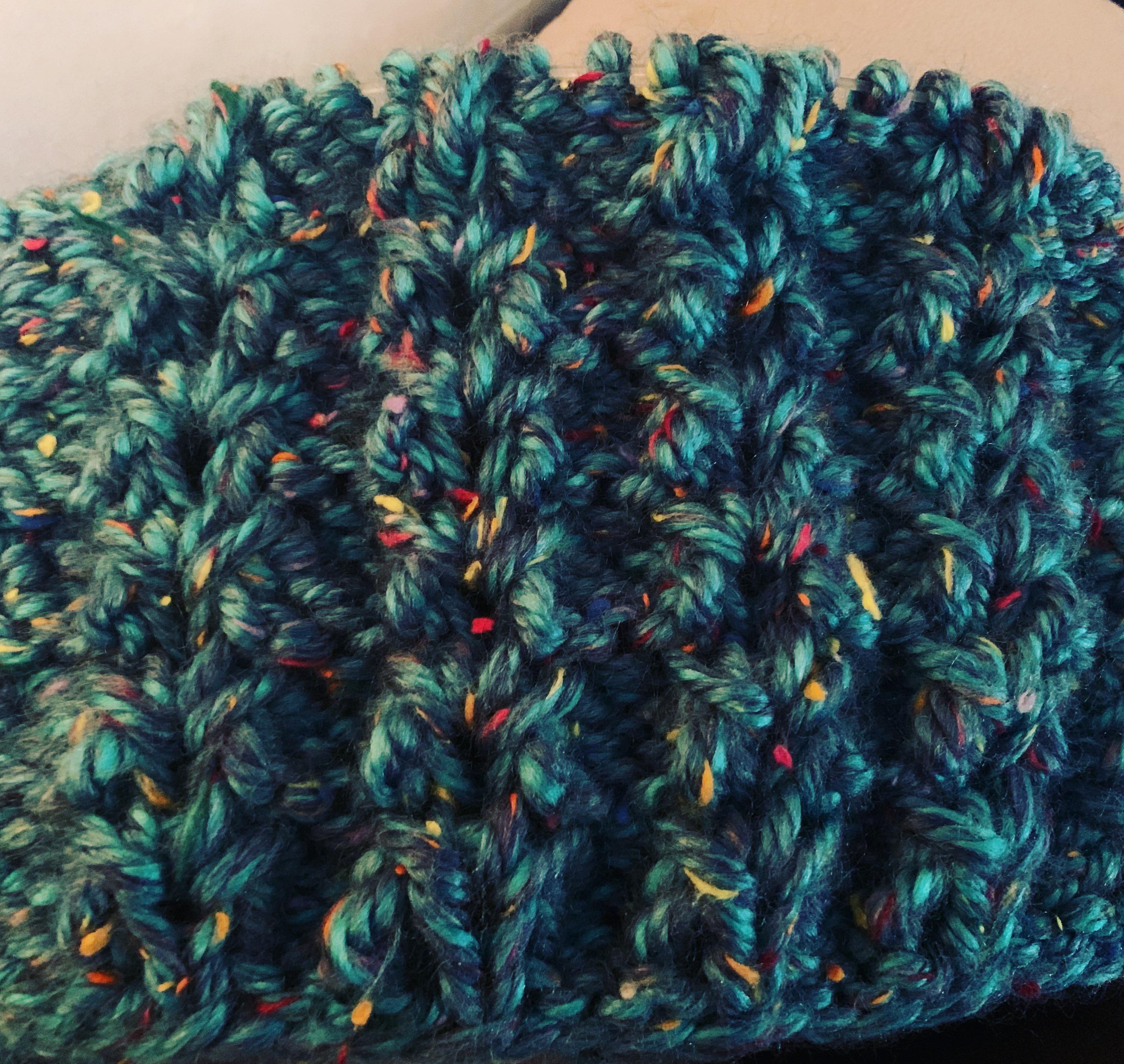 Work in progress. I love a chunky beanie. r/casualknitting