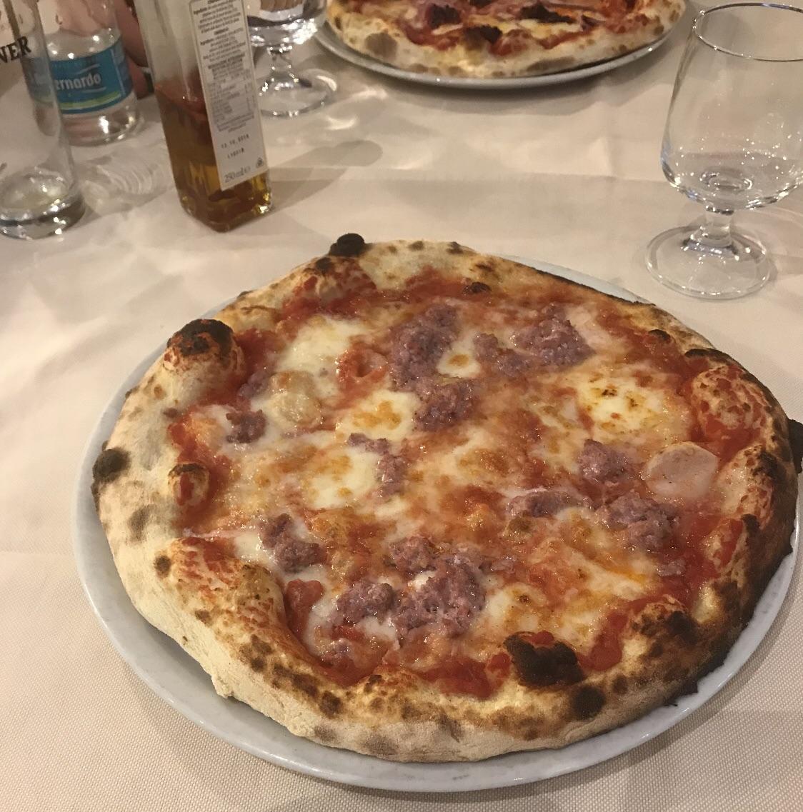 My brothers pizza while in Turin, Italy. r/Pizza