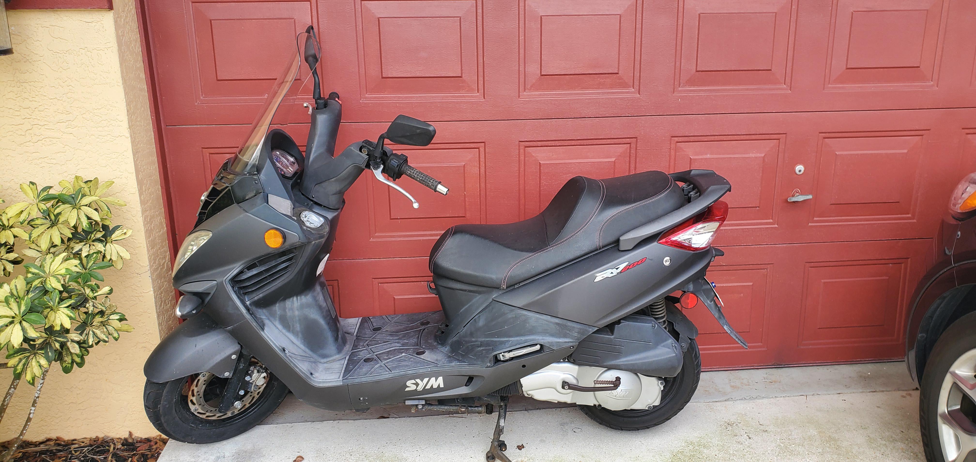 2013 SYM RV 200 Korean Scoot. r/scooters