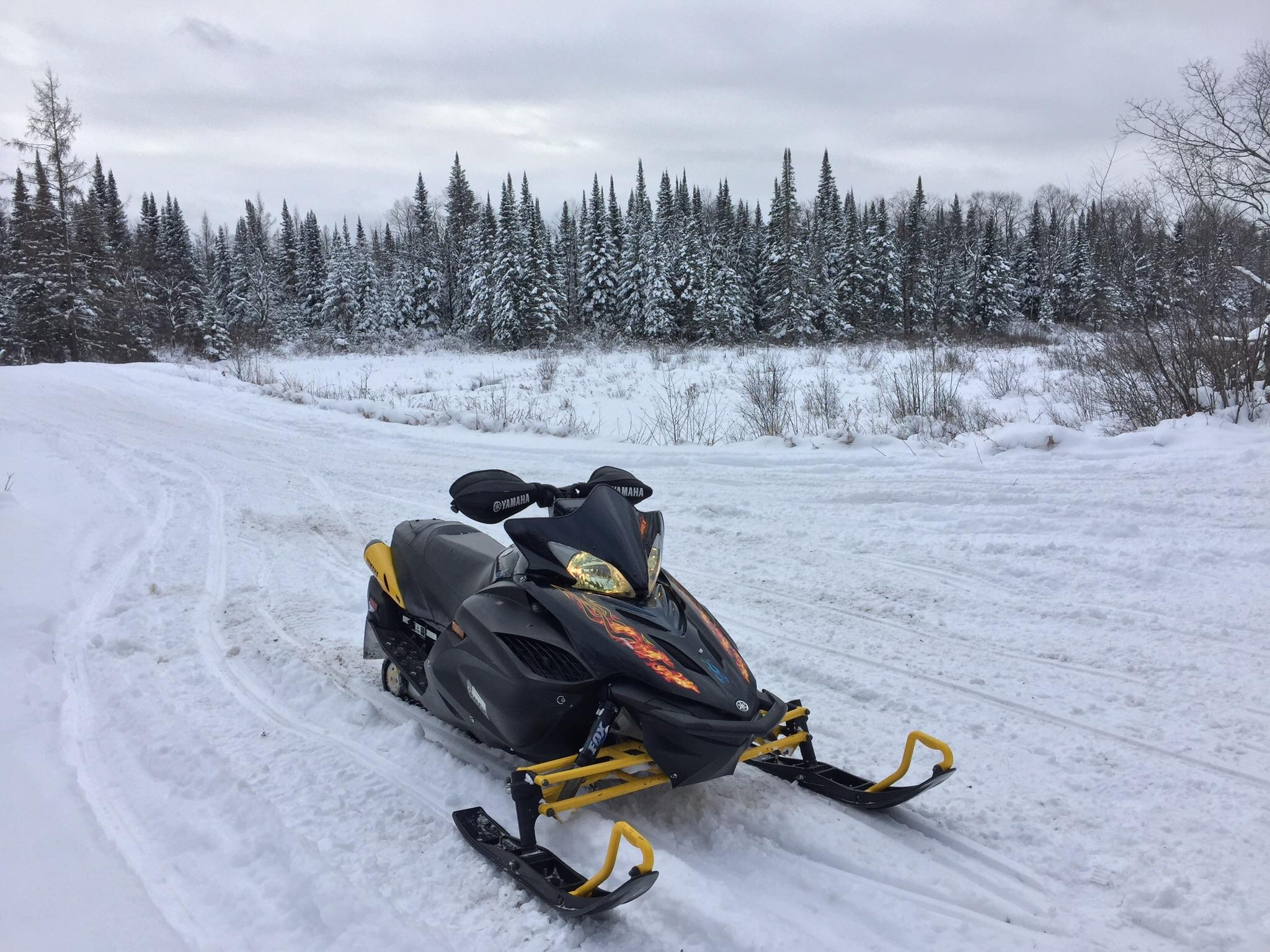New Years Day, waiting at the trailhead. Old NY r/snowmobiling