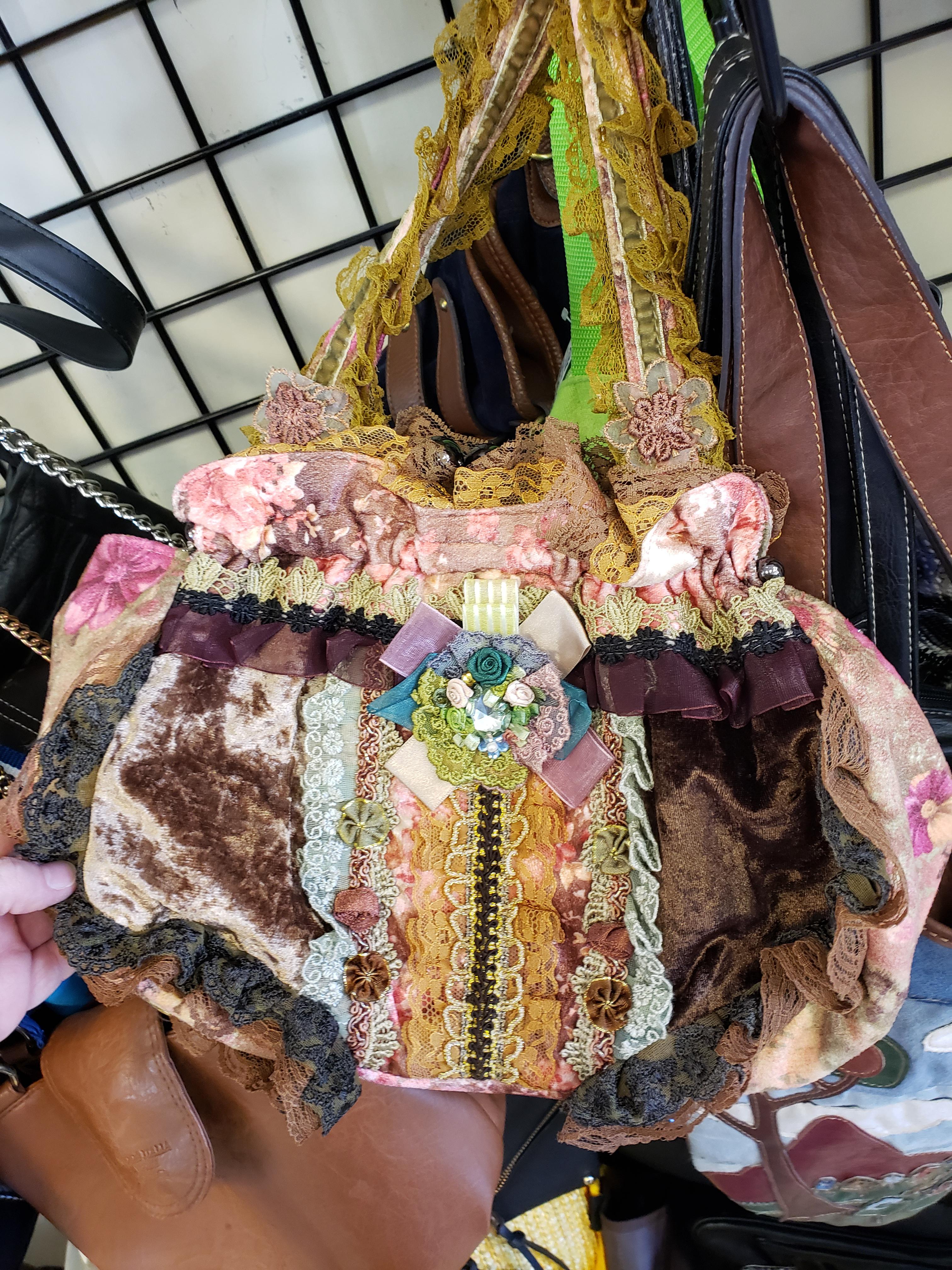 Catch and release. My eyes are still watering. r/ThriftStoreHauls