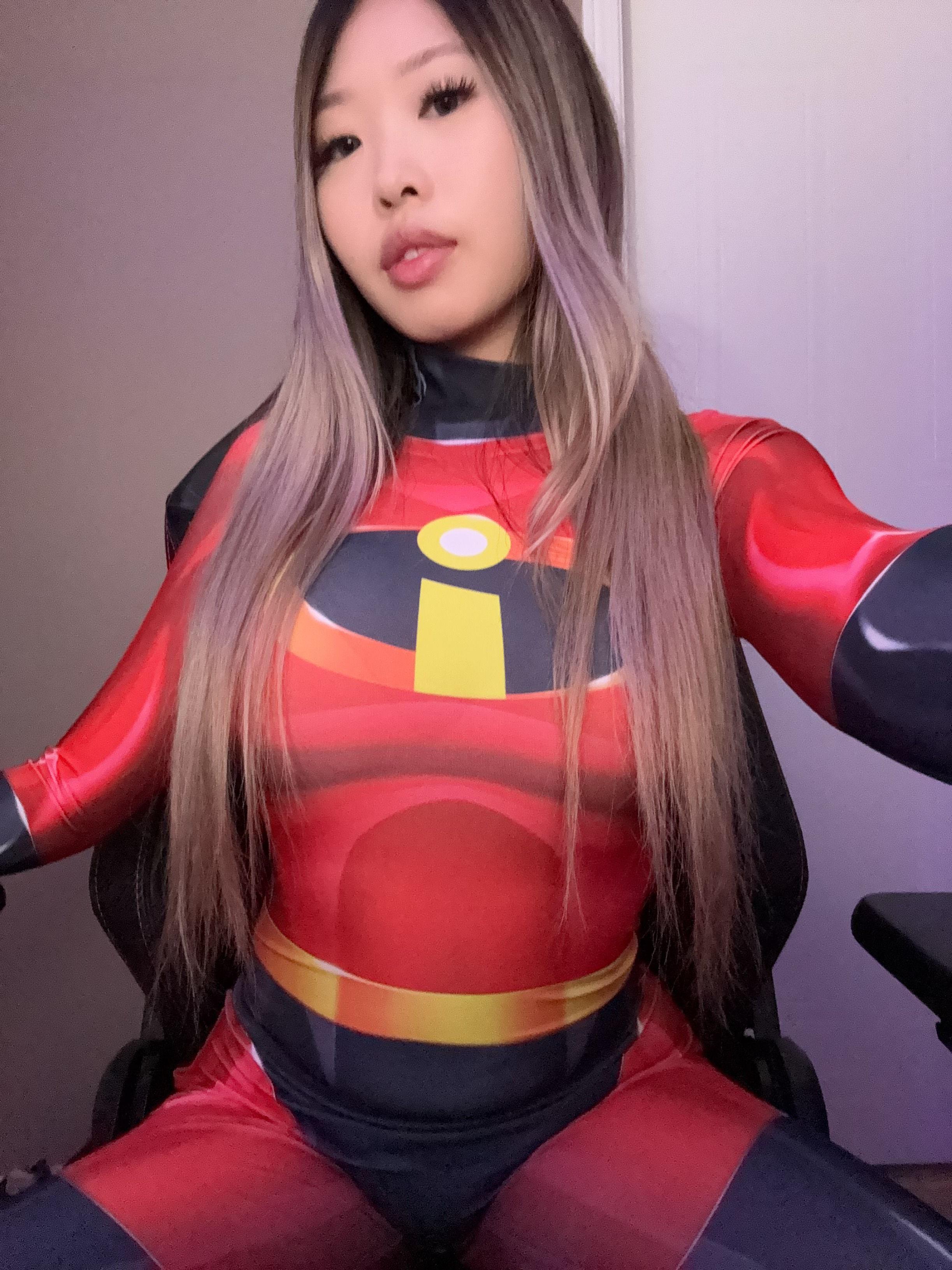 unwrap my sexy asian body : Onlyfans_gone_Asian