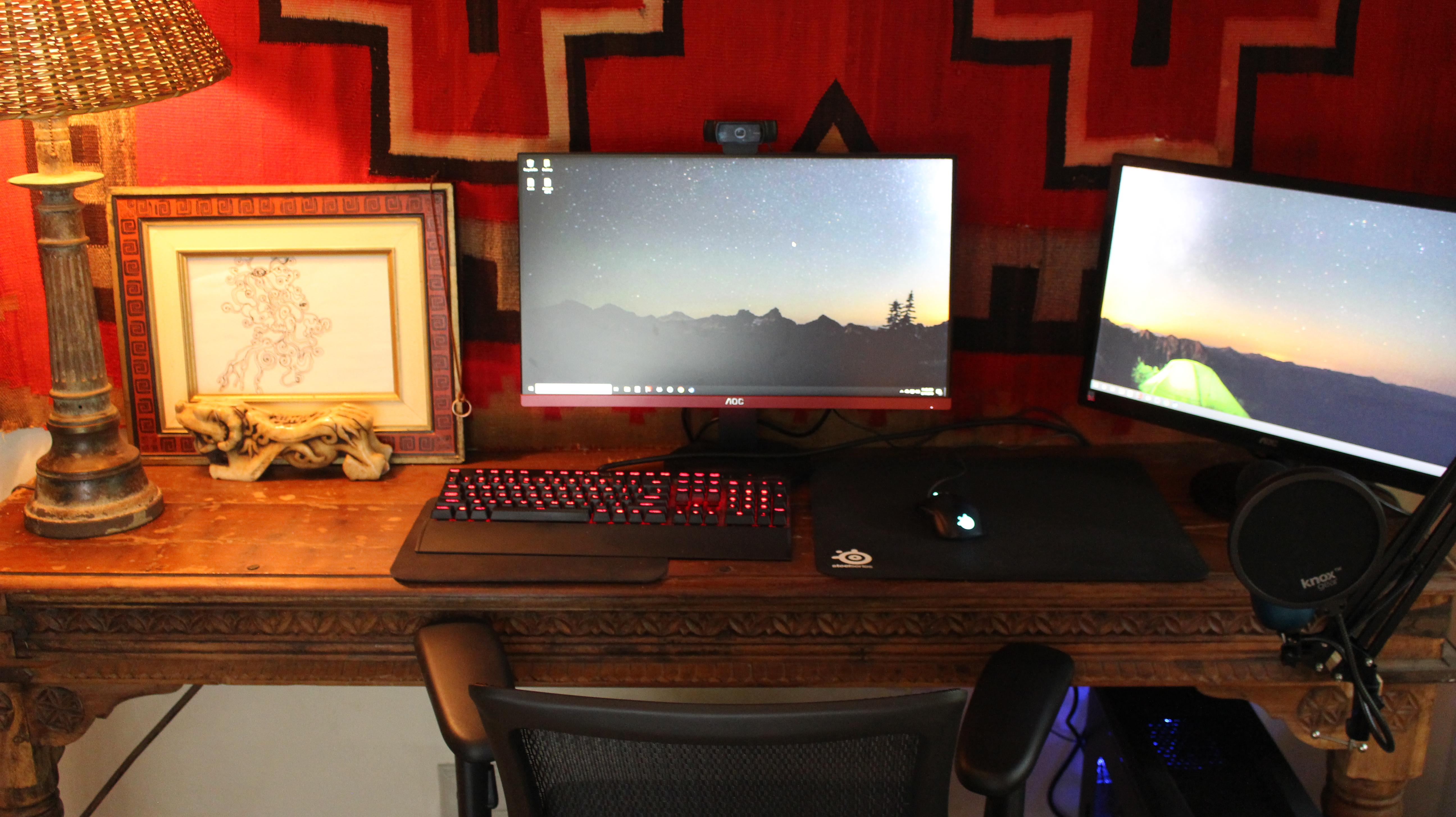 Rustic Streaming & Gaming Setup r/battlestations