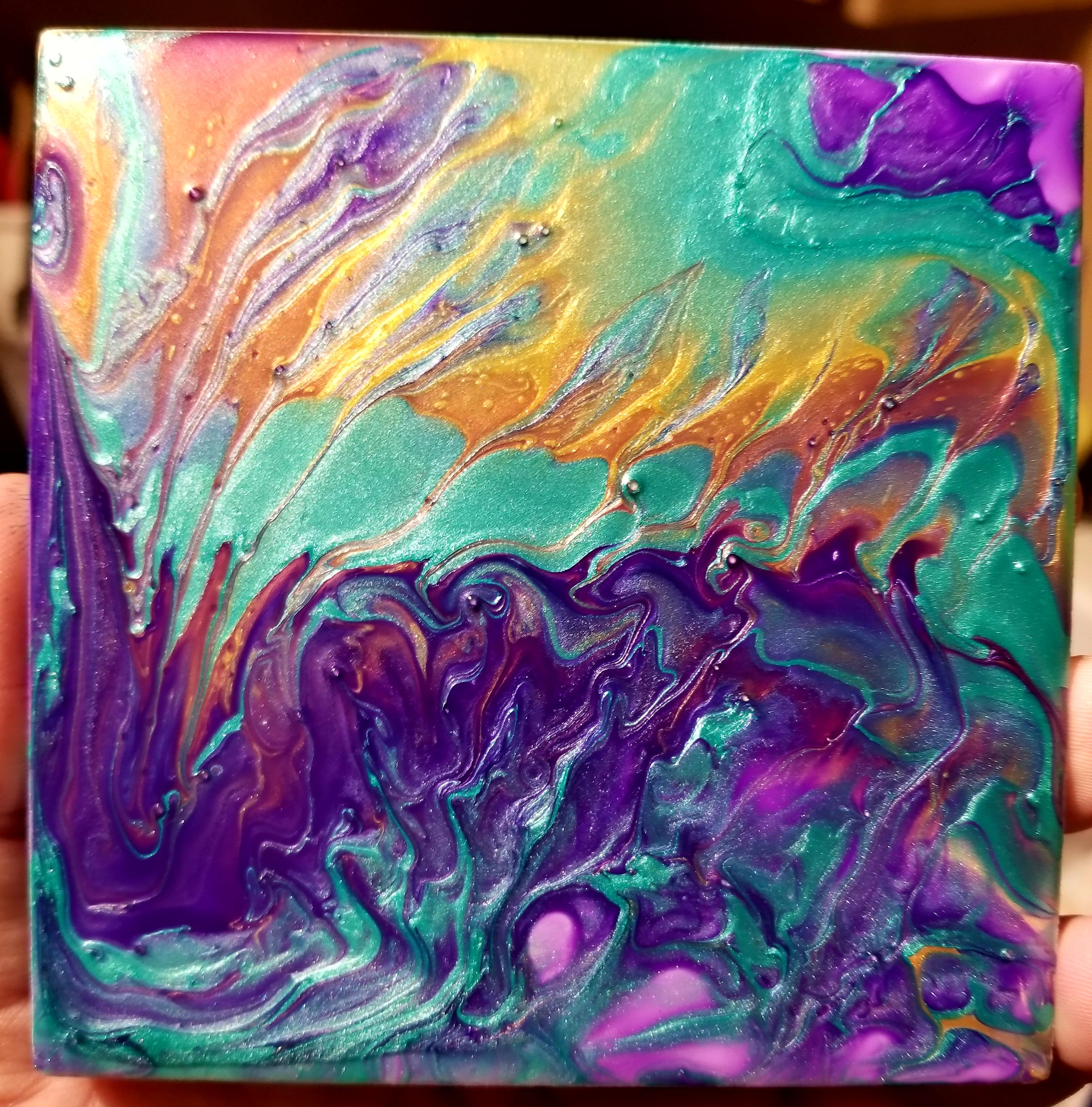 Acrylic pour on tile. r/PourPainting