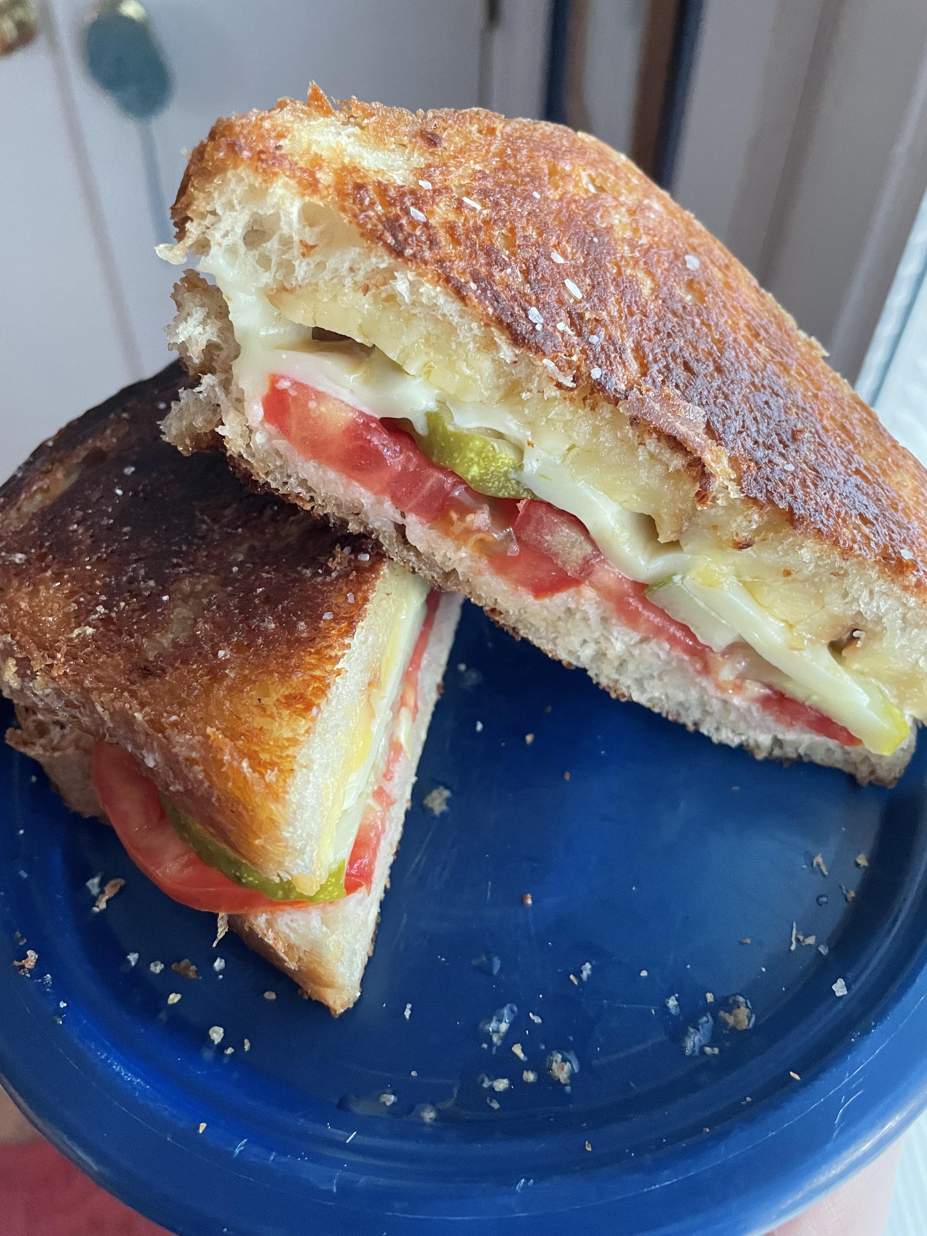 now recipes [Homemade] Grilled cheese with pickles and tomatoes