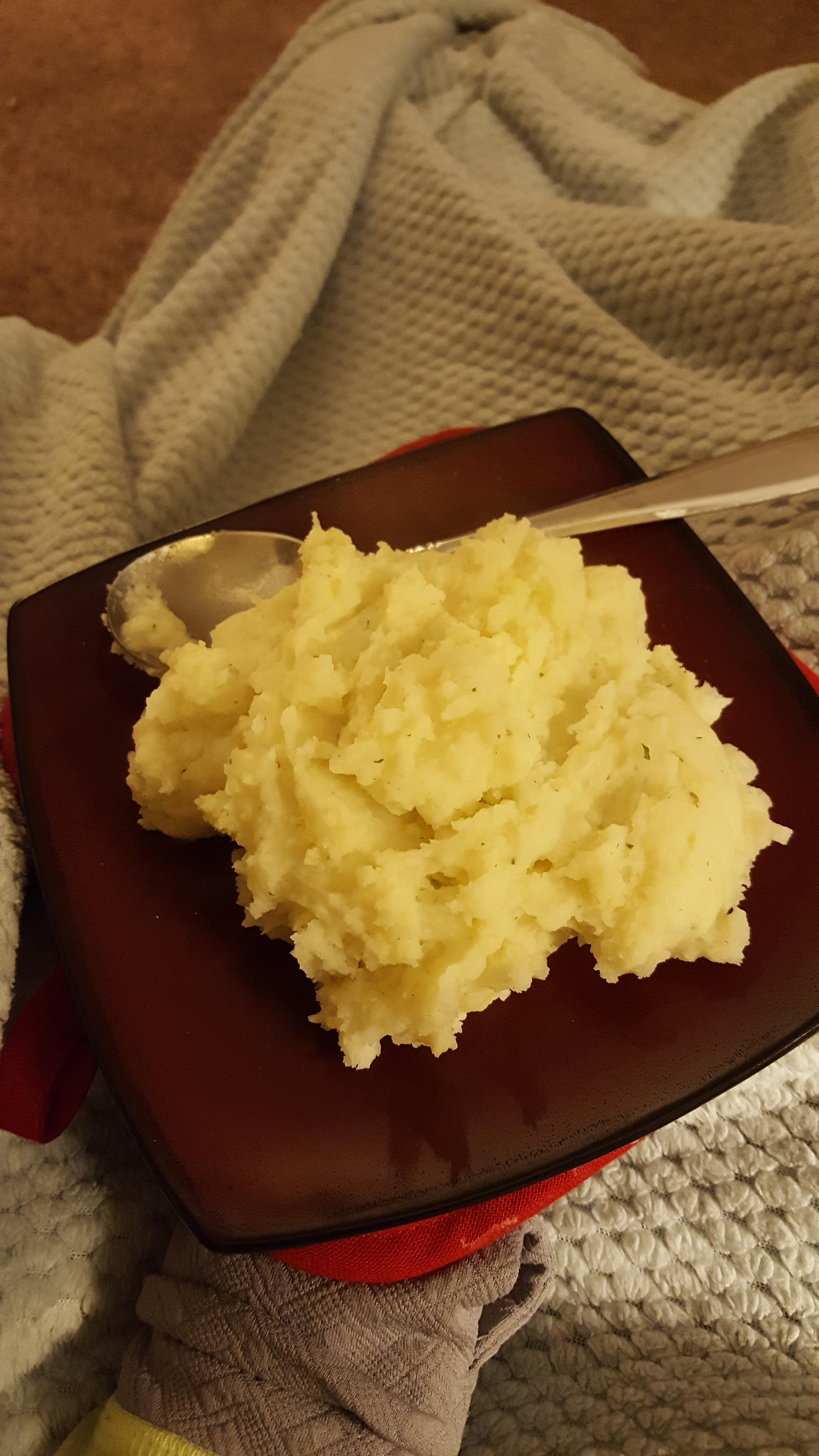 350 calories for a huge heap of creamy mashed potatoes! (Idahoan Butter