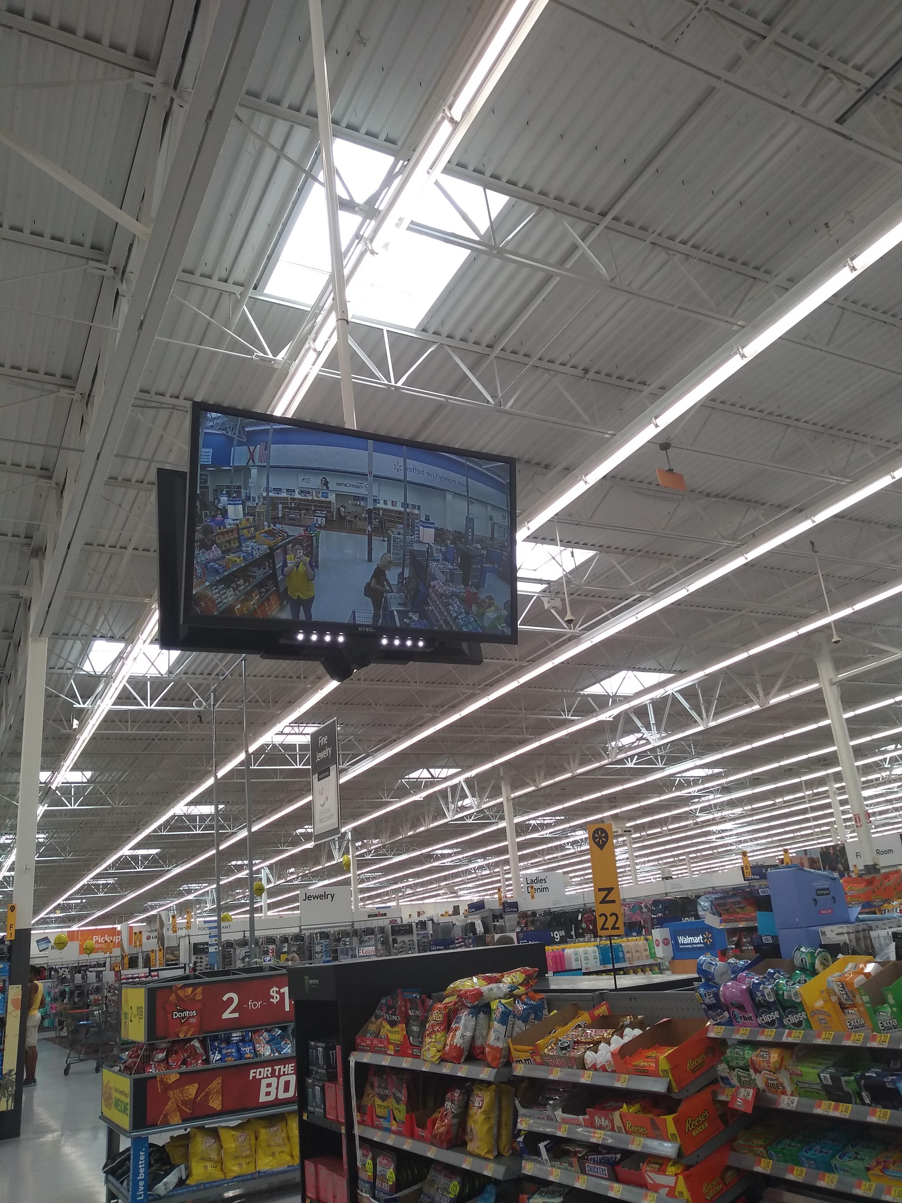 say cheese! These monitors are bigger than my TV at home, oh, and they