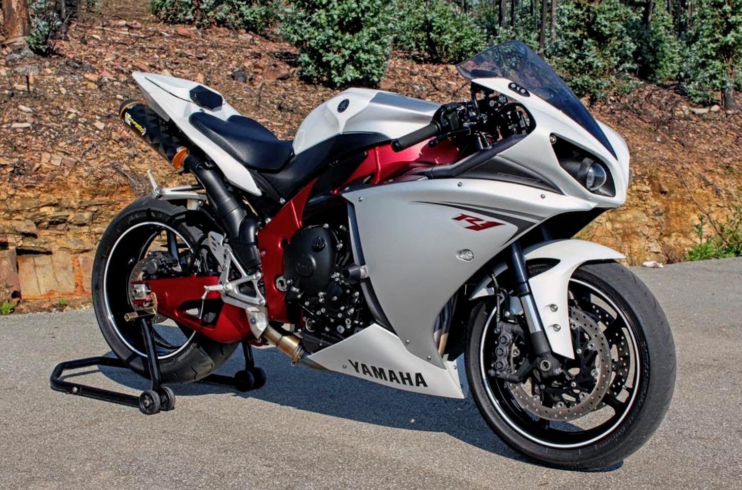 Yamaha R1 2009 MotorcyclePorn
