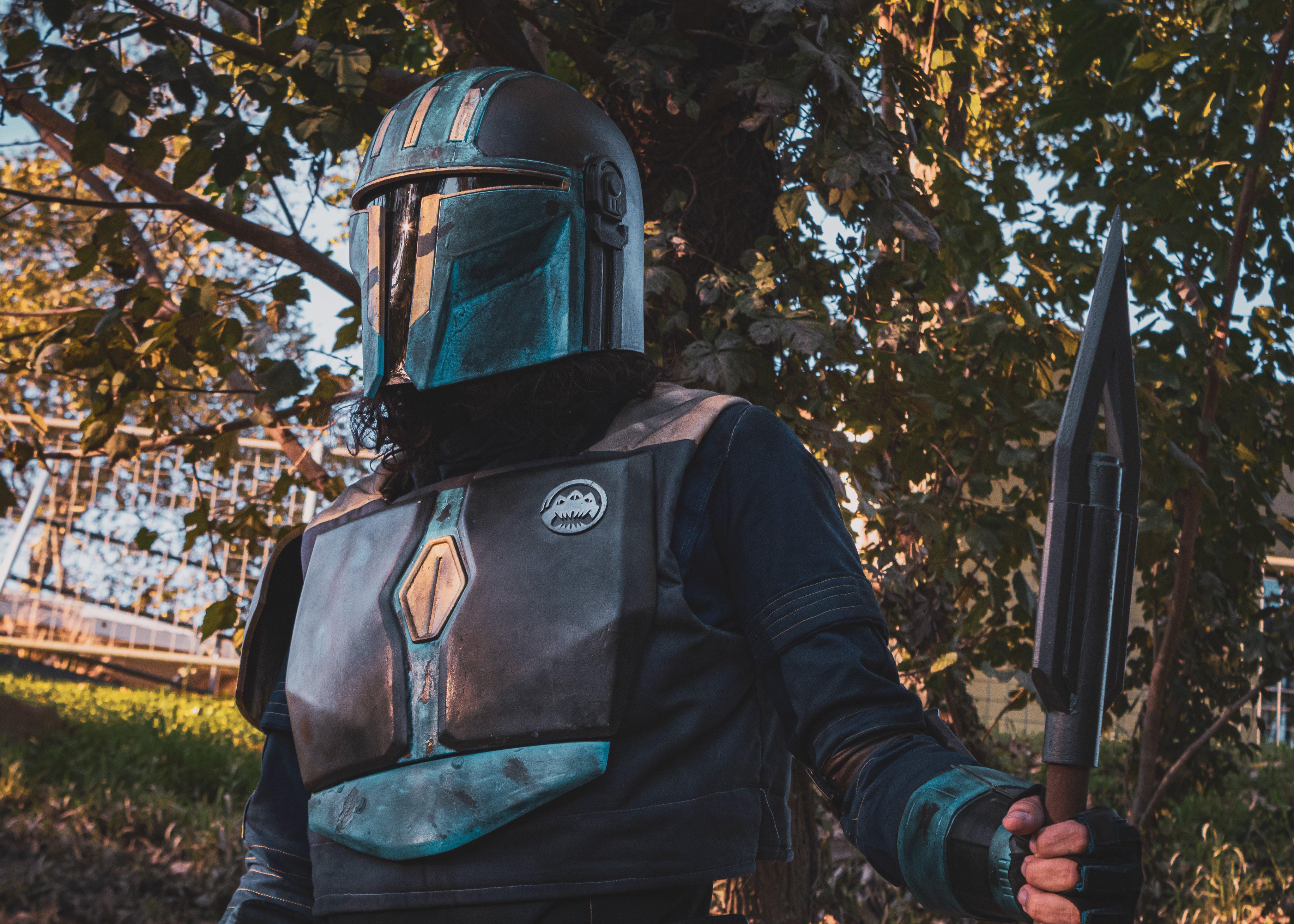 Took photos of my friend Homemade Mando cosplay suit. r