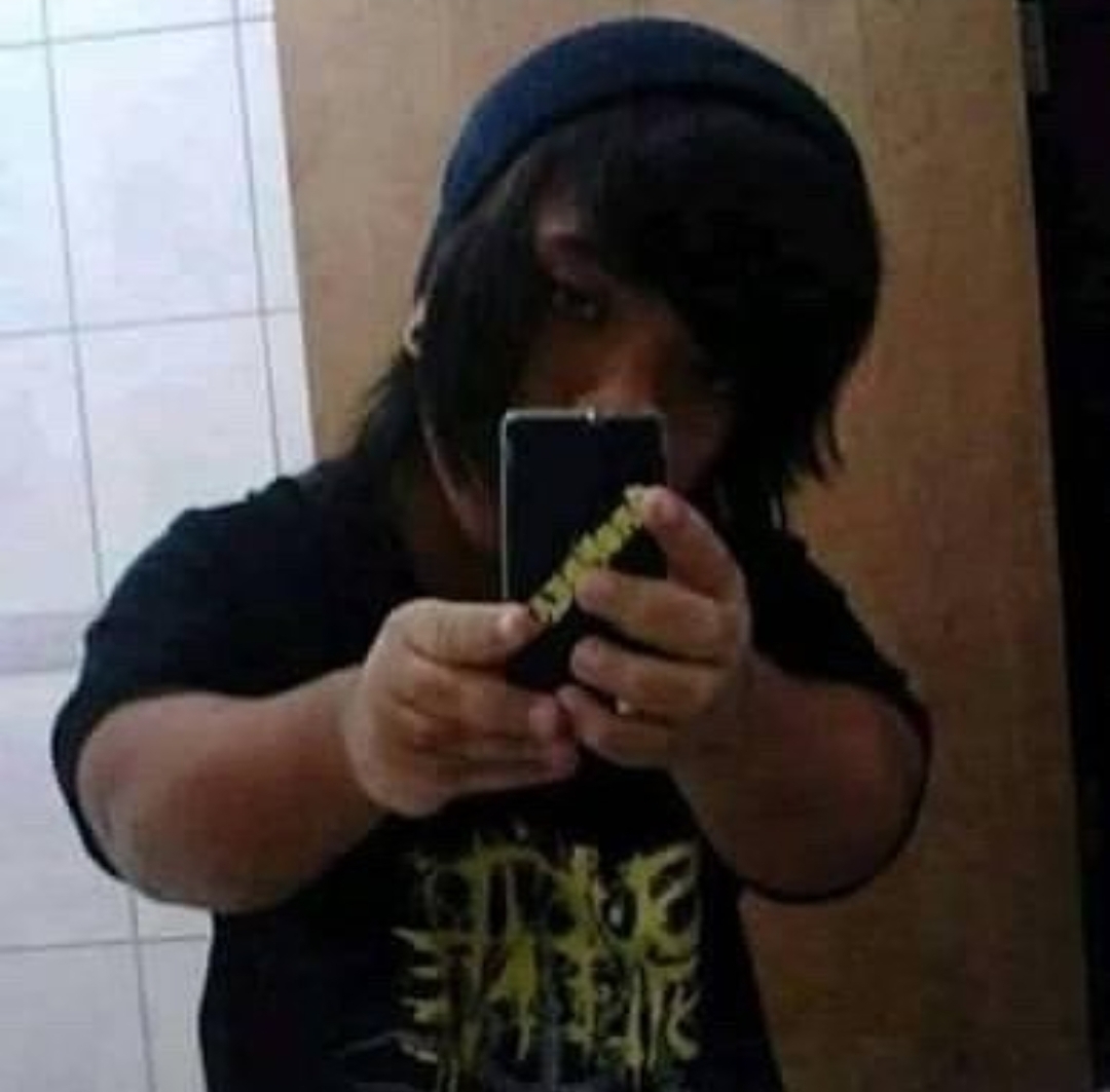 Rare cursed photo of Dwarf Charlie Cr1TiKaL