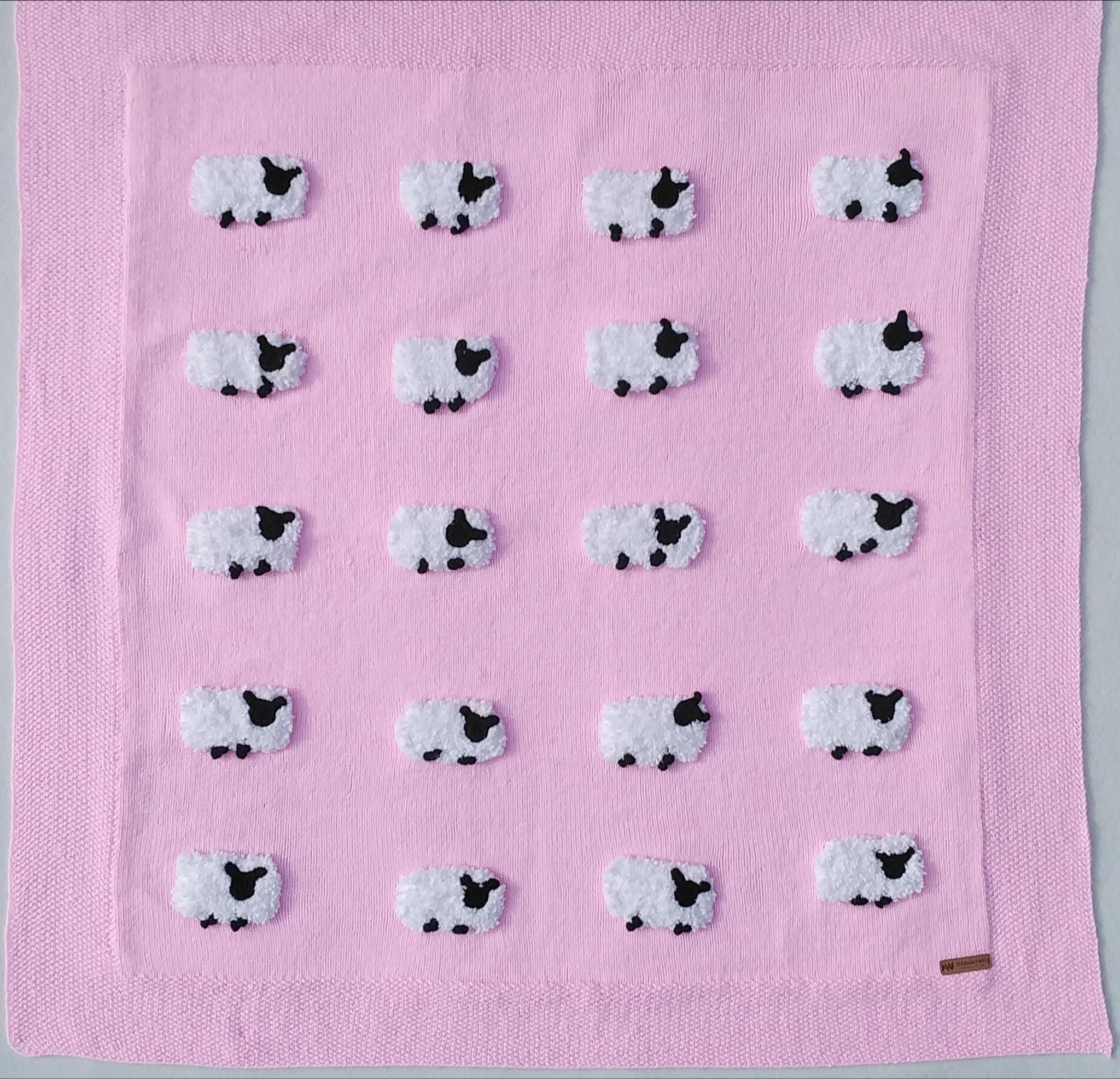 Here is my pink baby blanket that i finished knitting just today. What