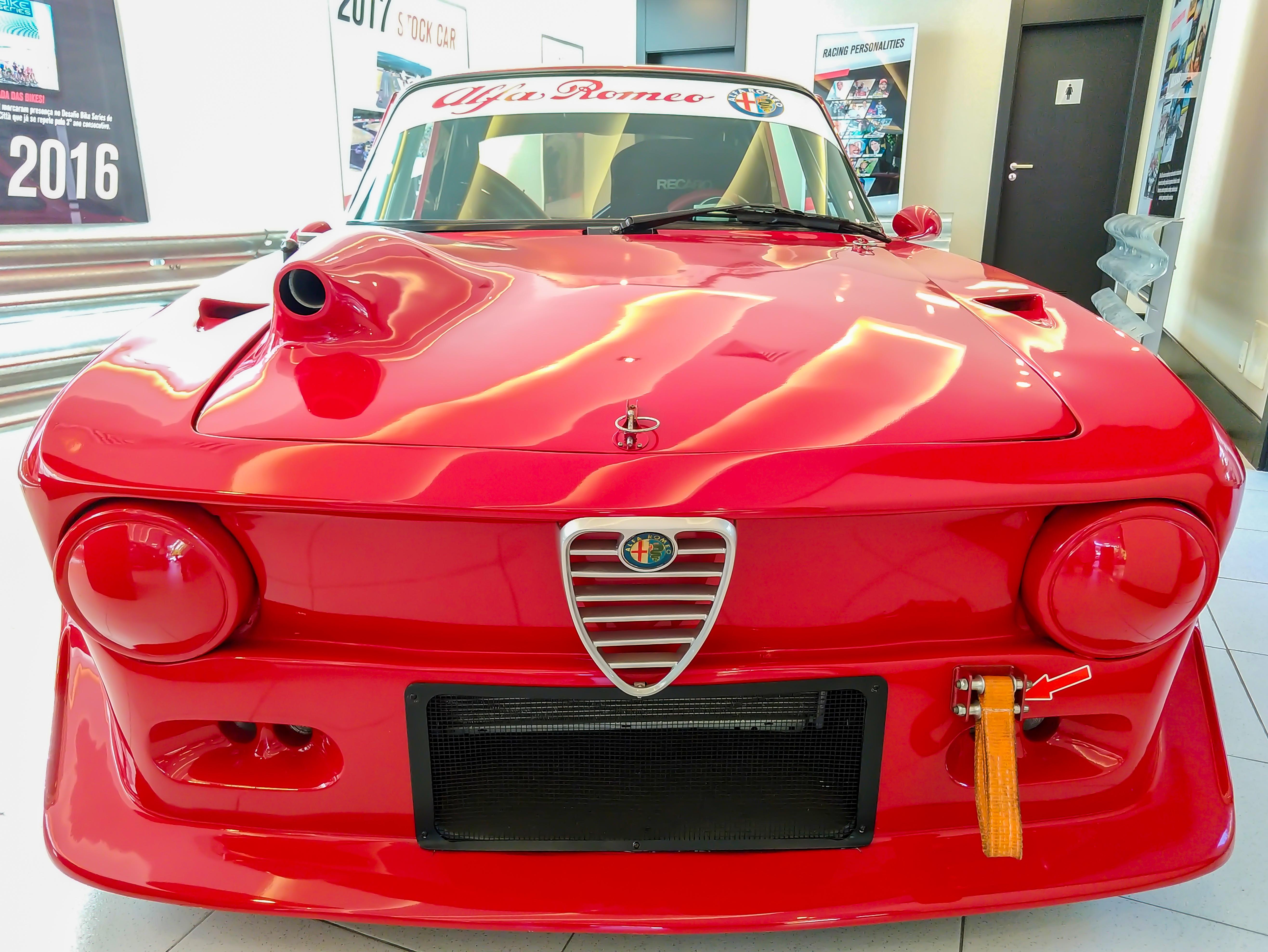 This insane Alfa Romeo Giulia is powered by a Formula 3 engine! [OC