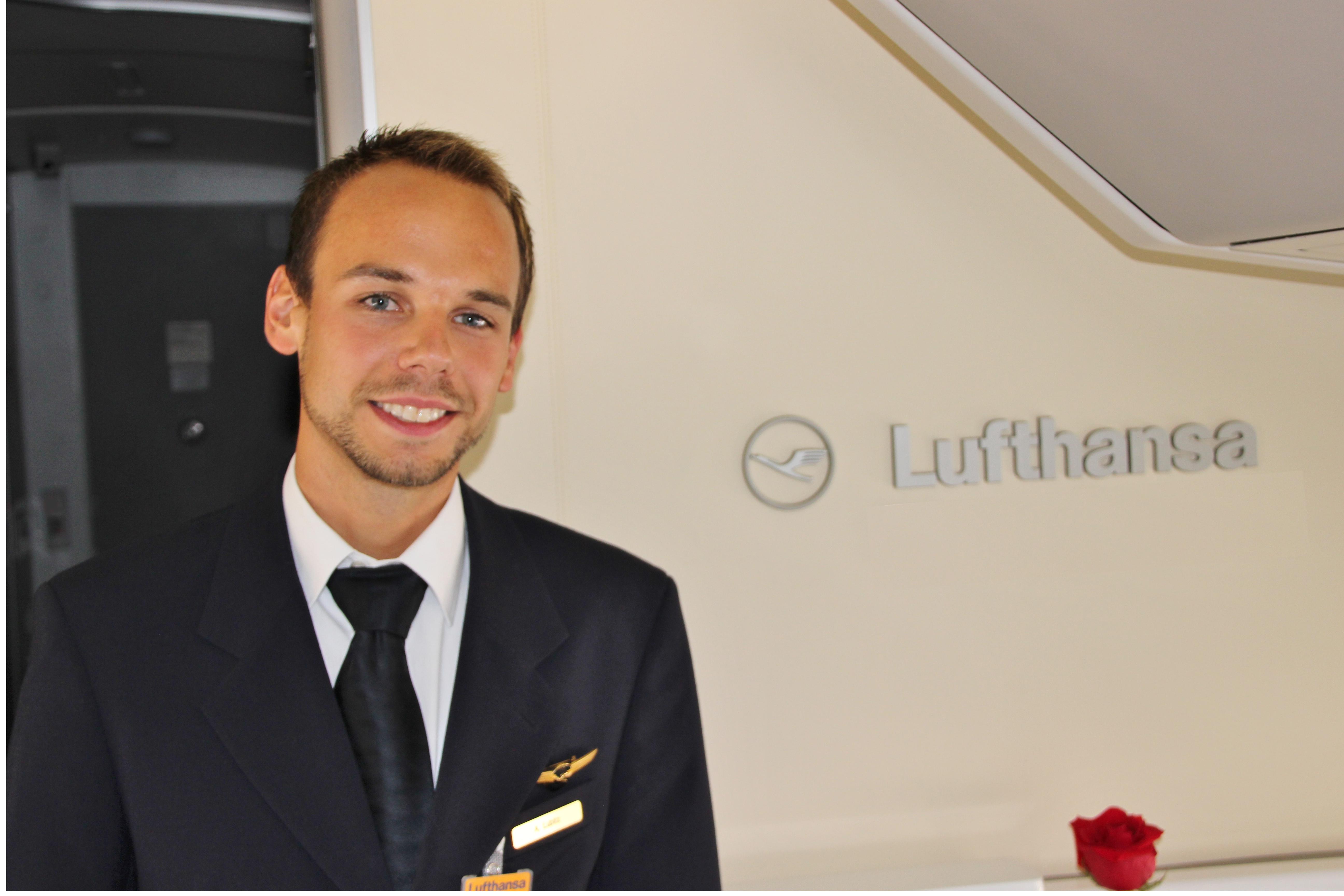 Memes Lubitz Germanwings Plane Crash Andreas Lubitz Poses For