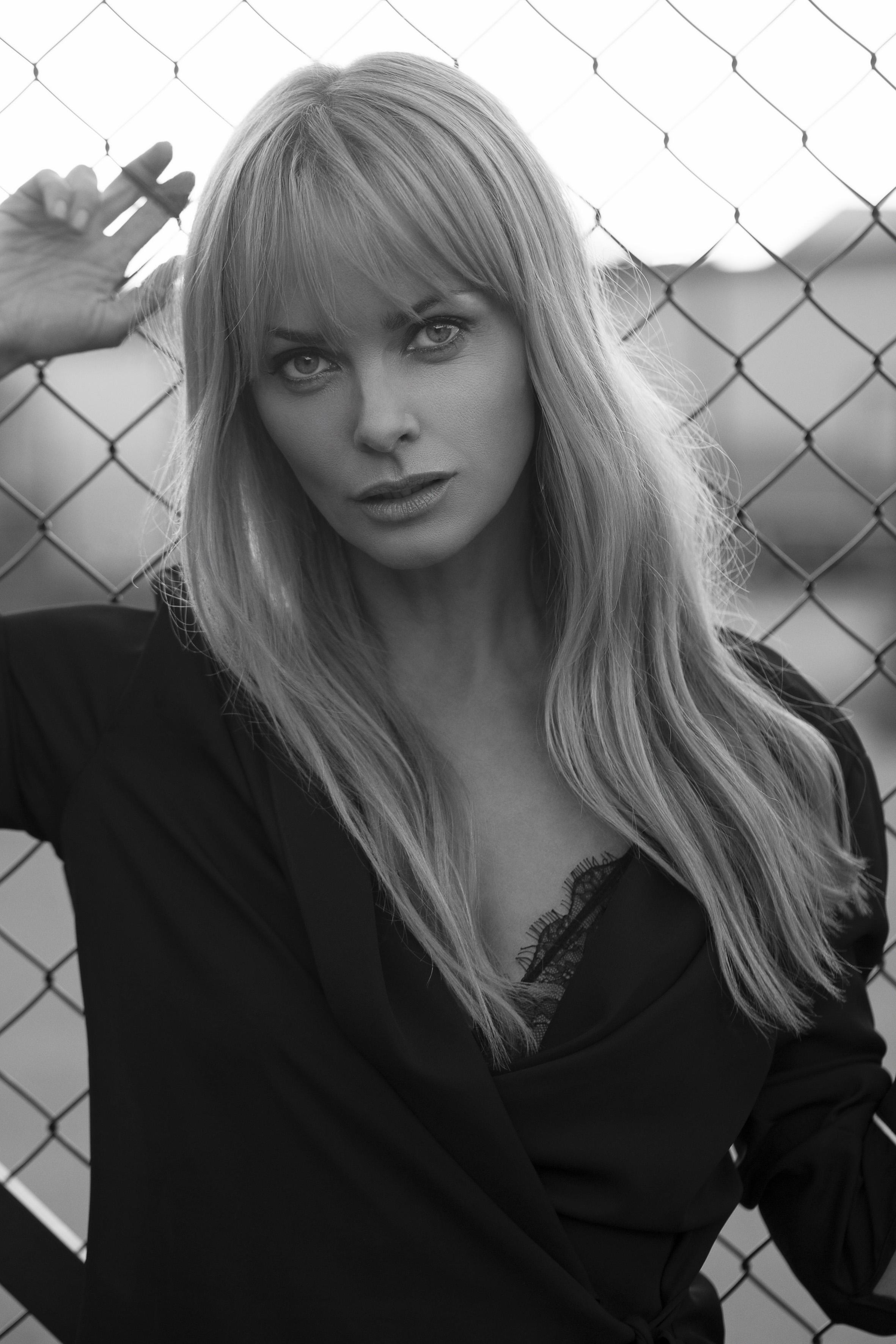 Izabella Scorupco [GoldenEye] : BondGirlsNSFW