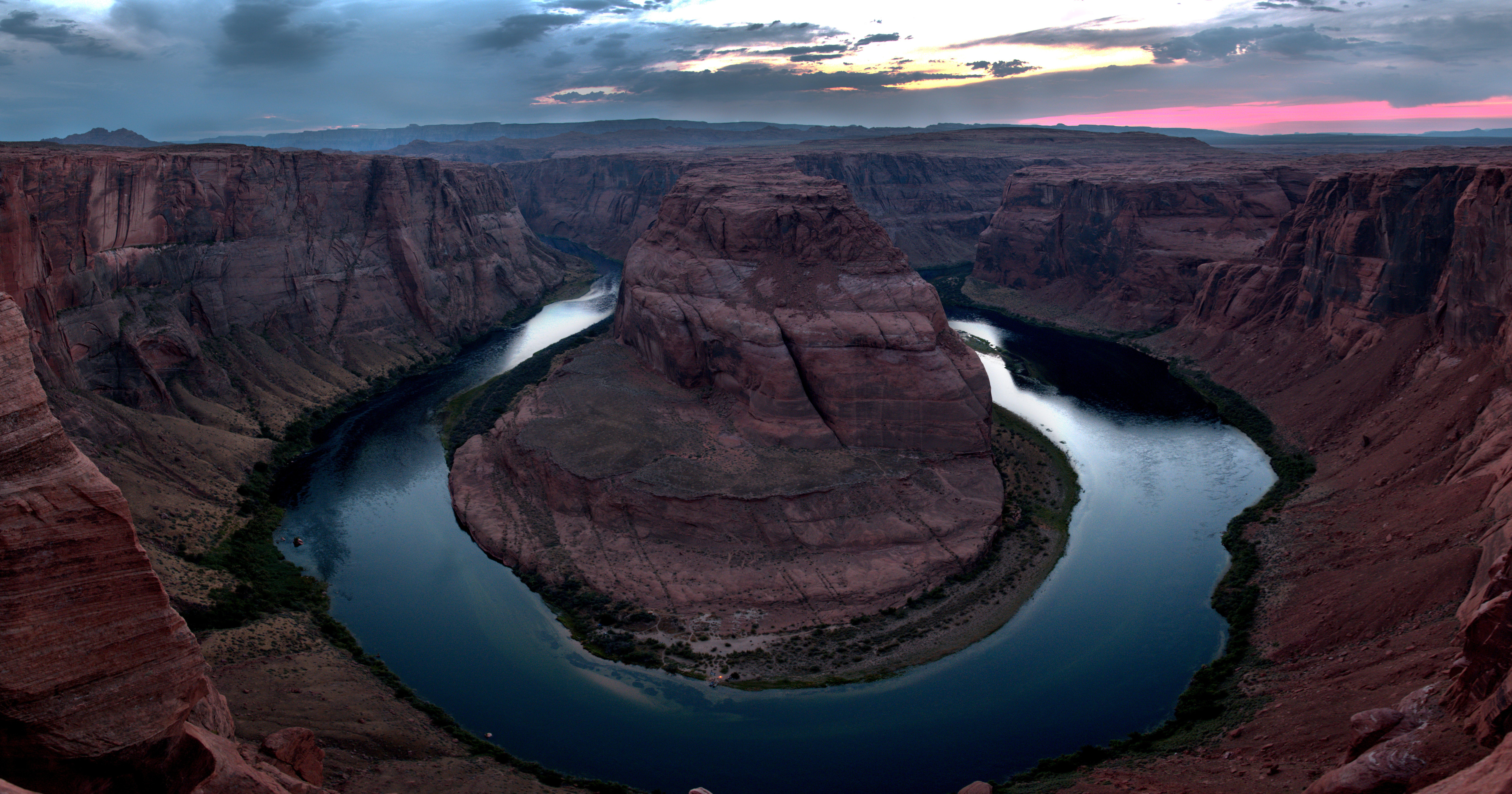 Expose Nature Sunset at Horseshoe Bend [OC] [9853x5176]
