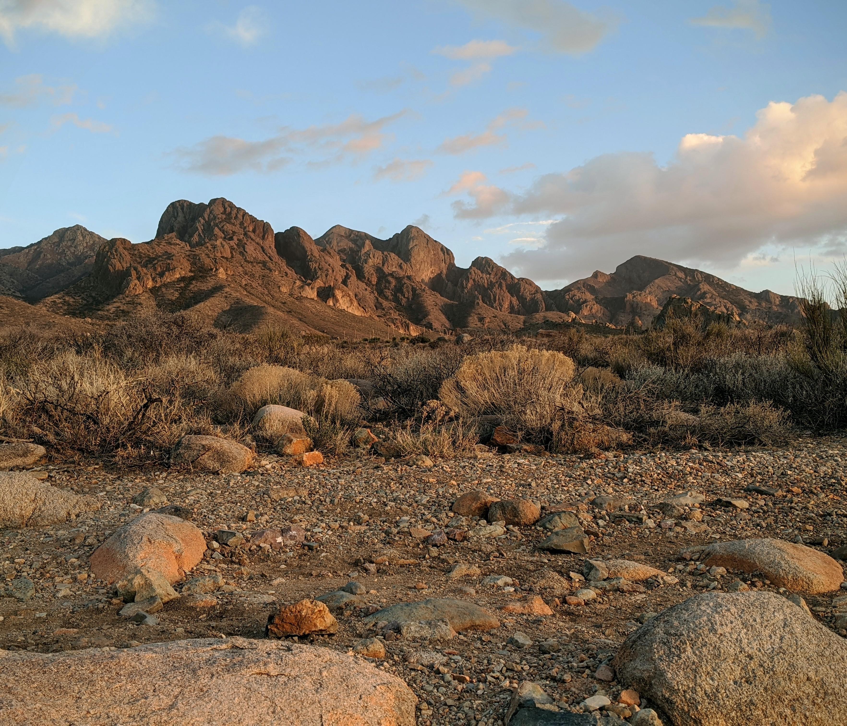 The Organ Mountains, New Mexico [OC] [3529x3024] r/EarthPorn