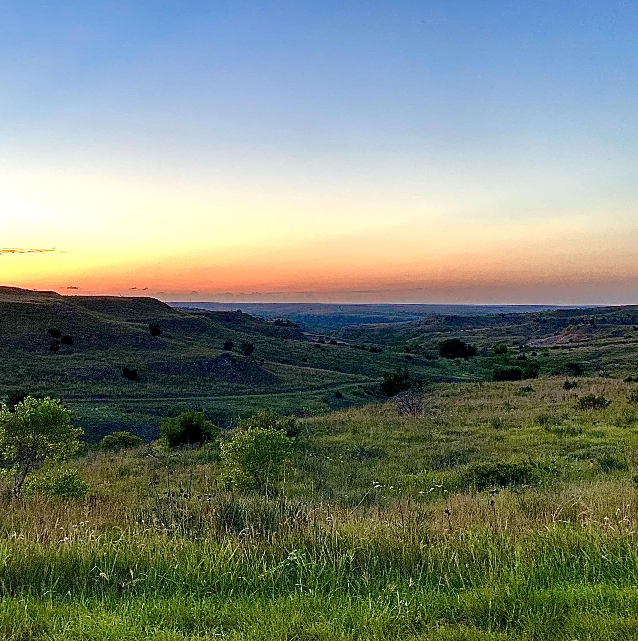 Sunset over the flat lands of Texas panhandle. r/LandscapePhotography