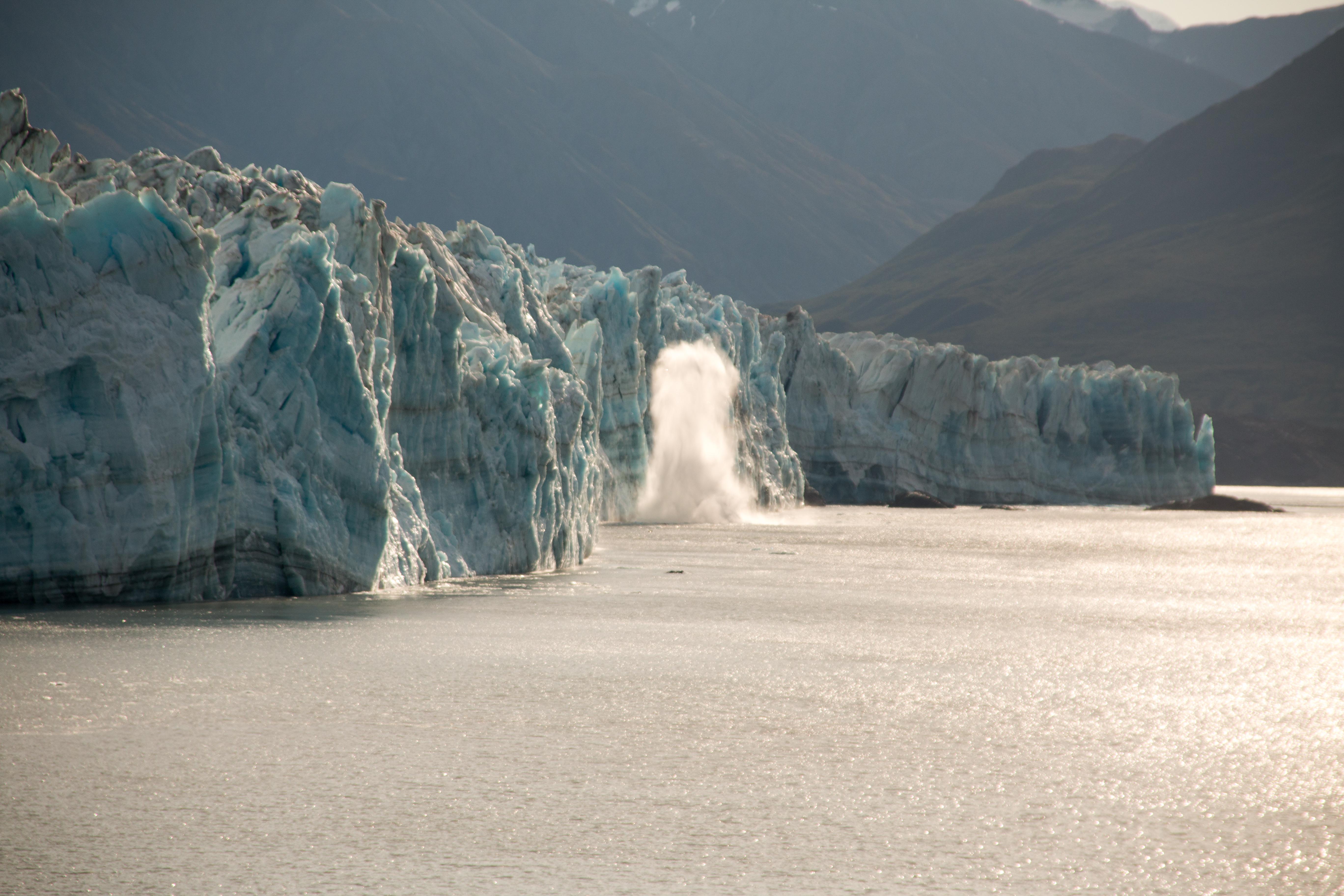 Hubbard Glacier, Alaska large piece of glacier calving [5472 × 3648][OC