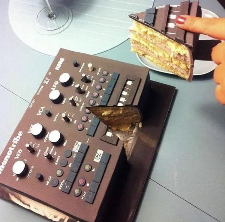 Electronic music memes