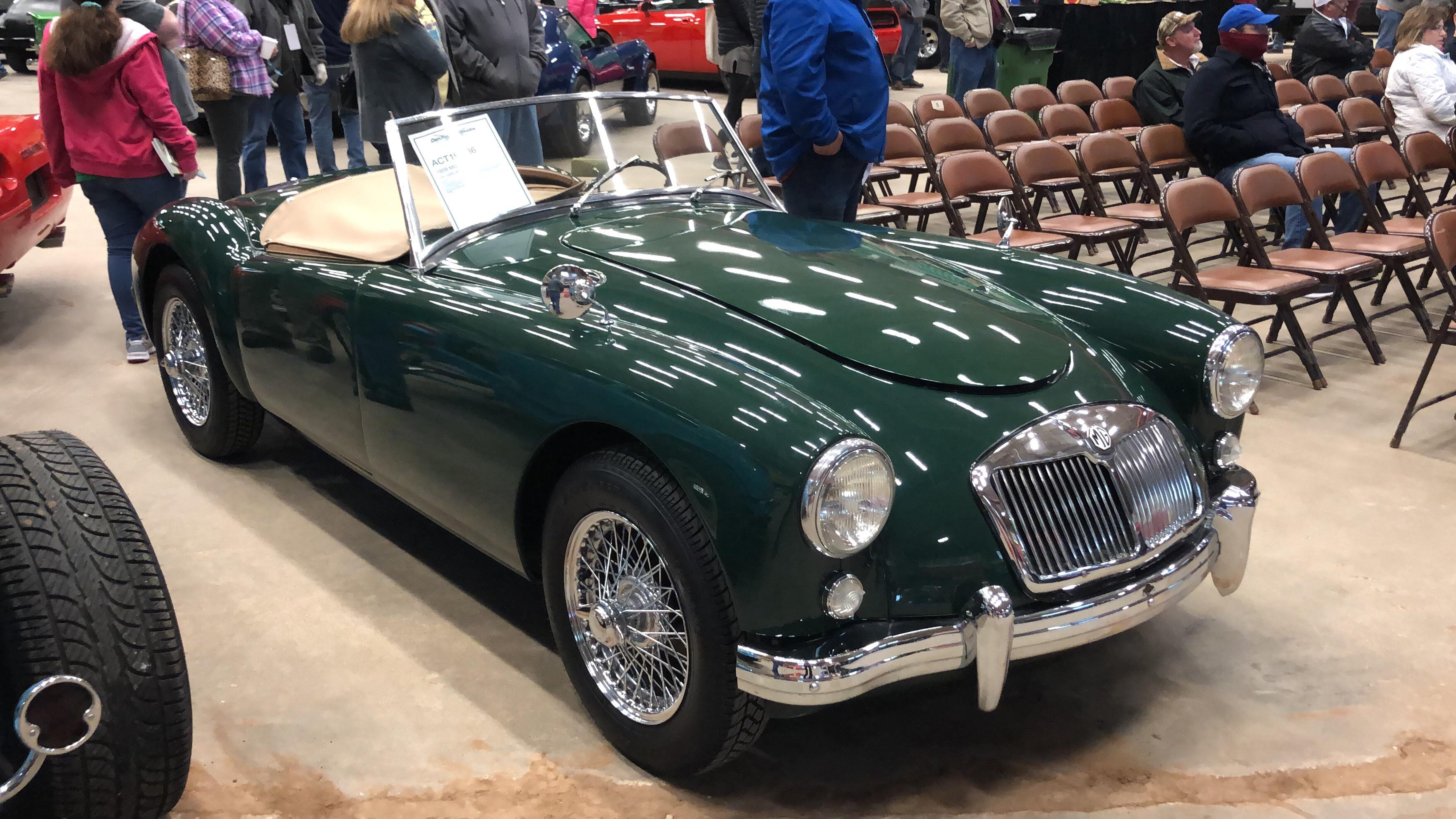 Nice MGA at the Auctions in Waco today. r/littlebritishcars