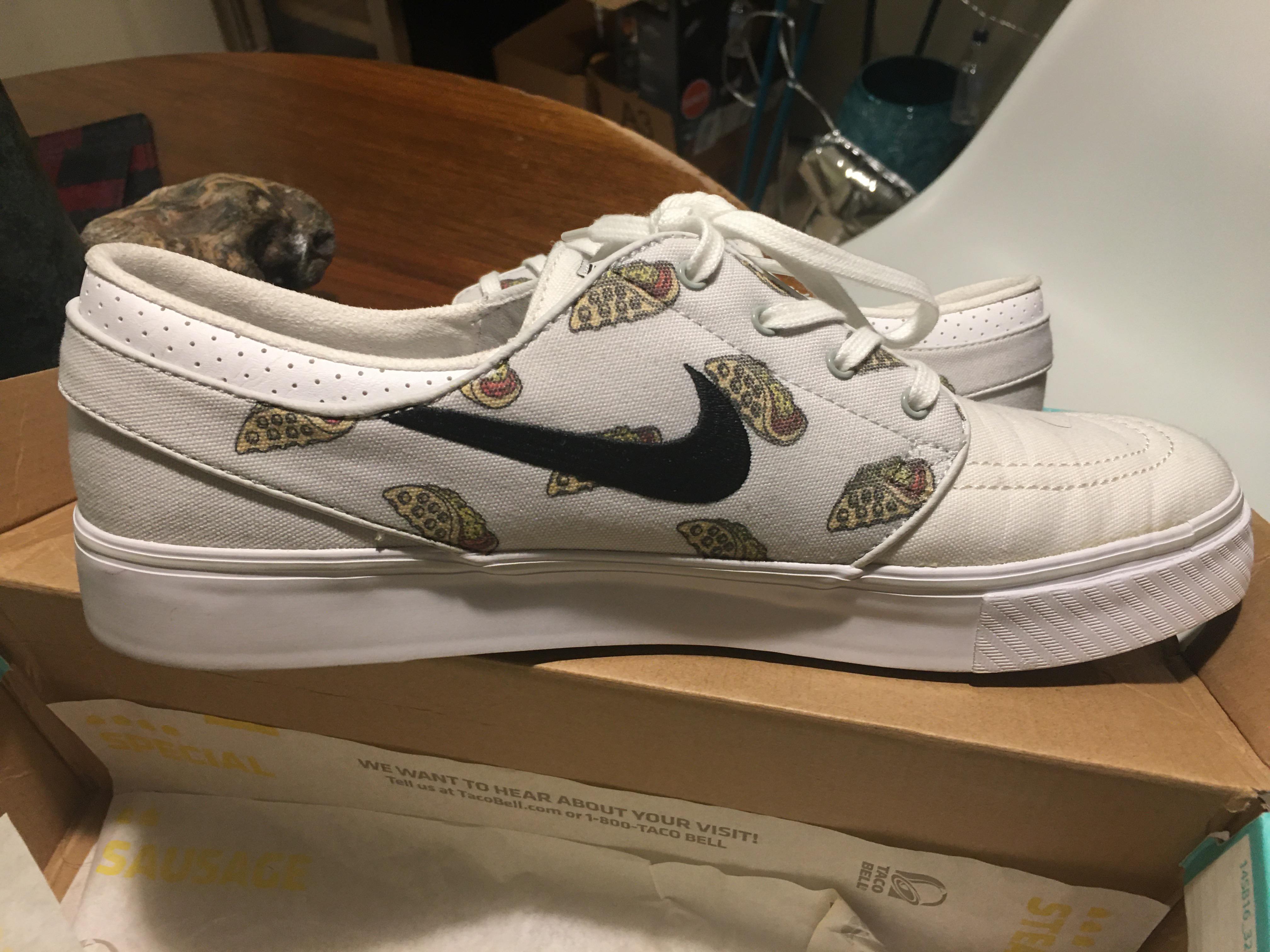 My buddy got these back in 2014 from Taco Bell. Apparently they are one