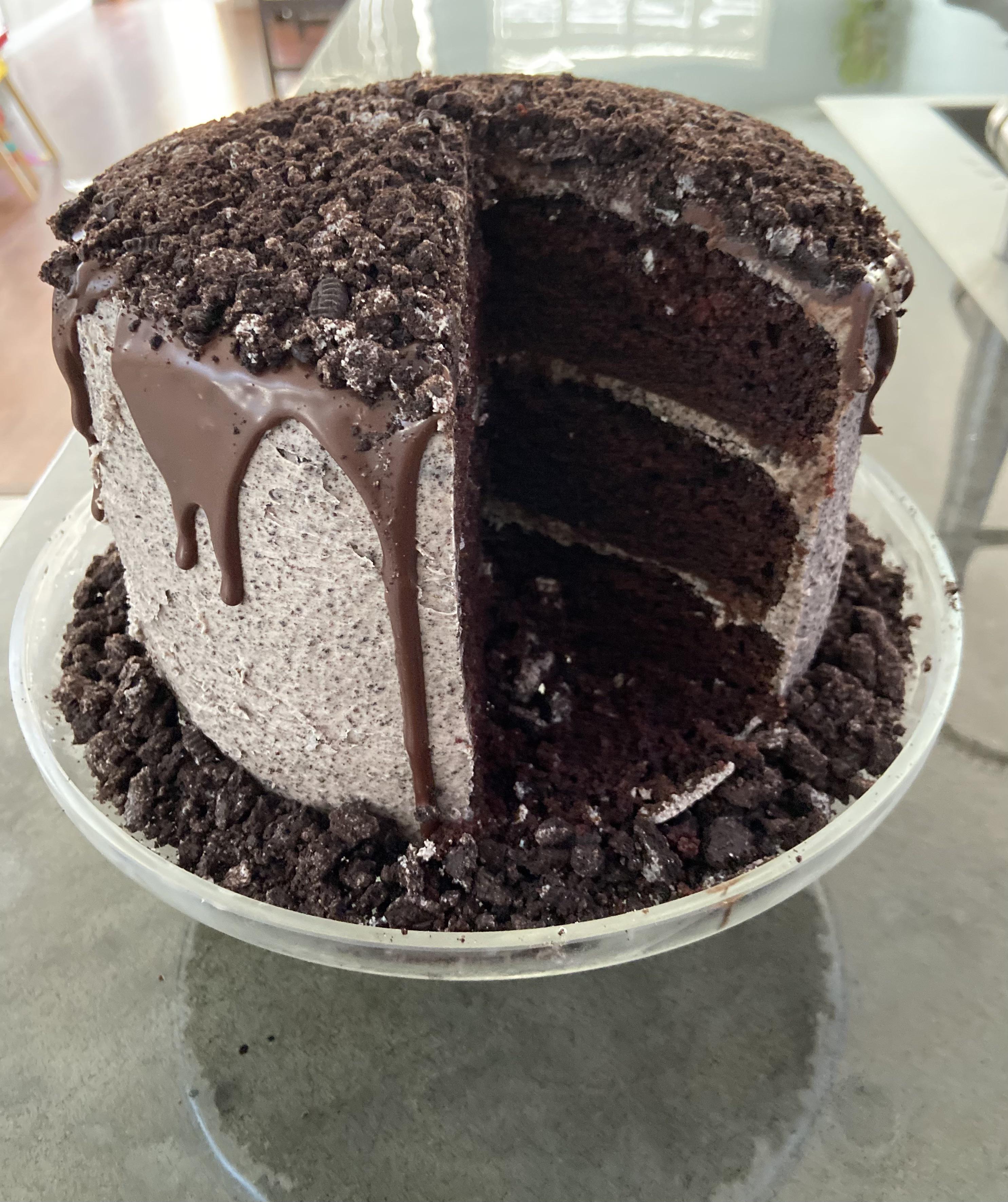 My daughter has food allergies and can’t eat pretty store bought cakes