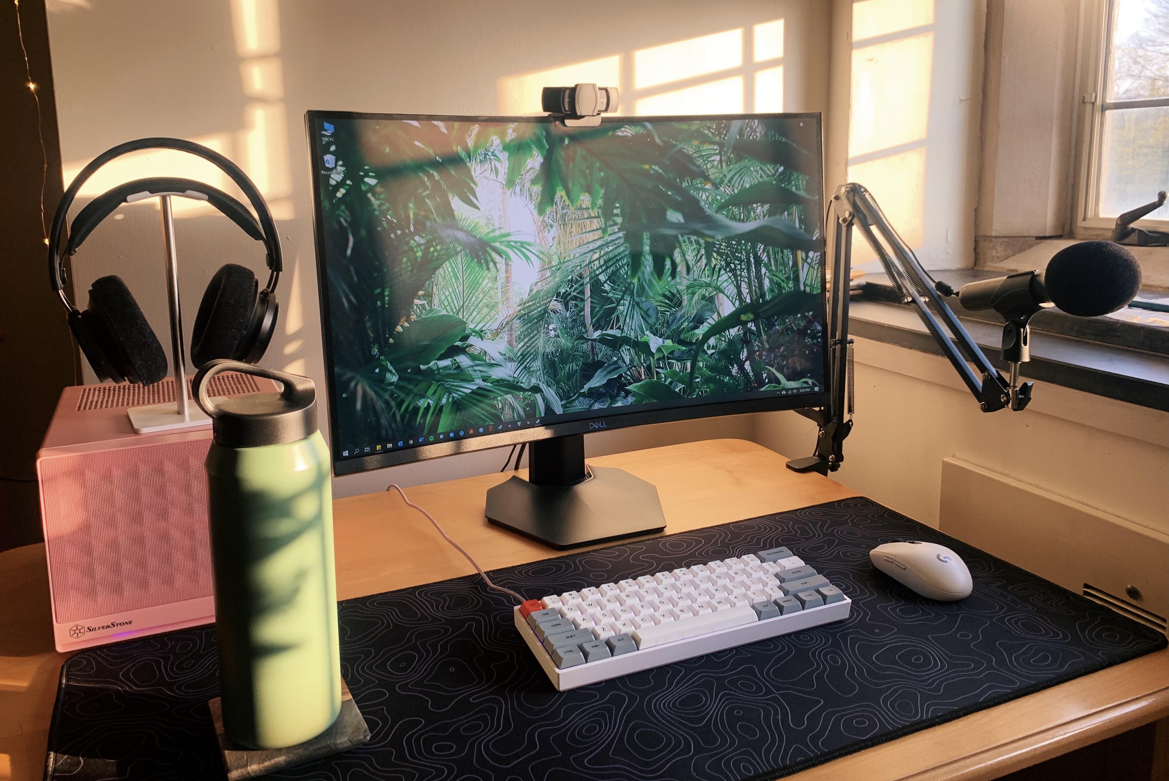 My Zoom Battlestation During Golden Hour! R/battlestations, 40 OFF