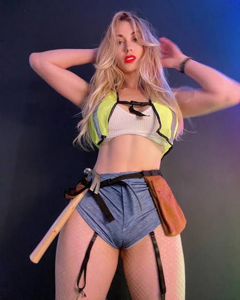 Amber hayes : OnlyDaily