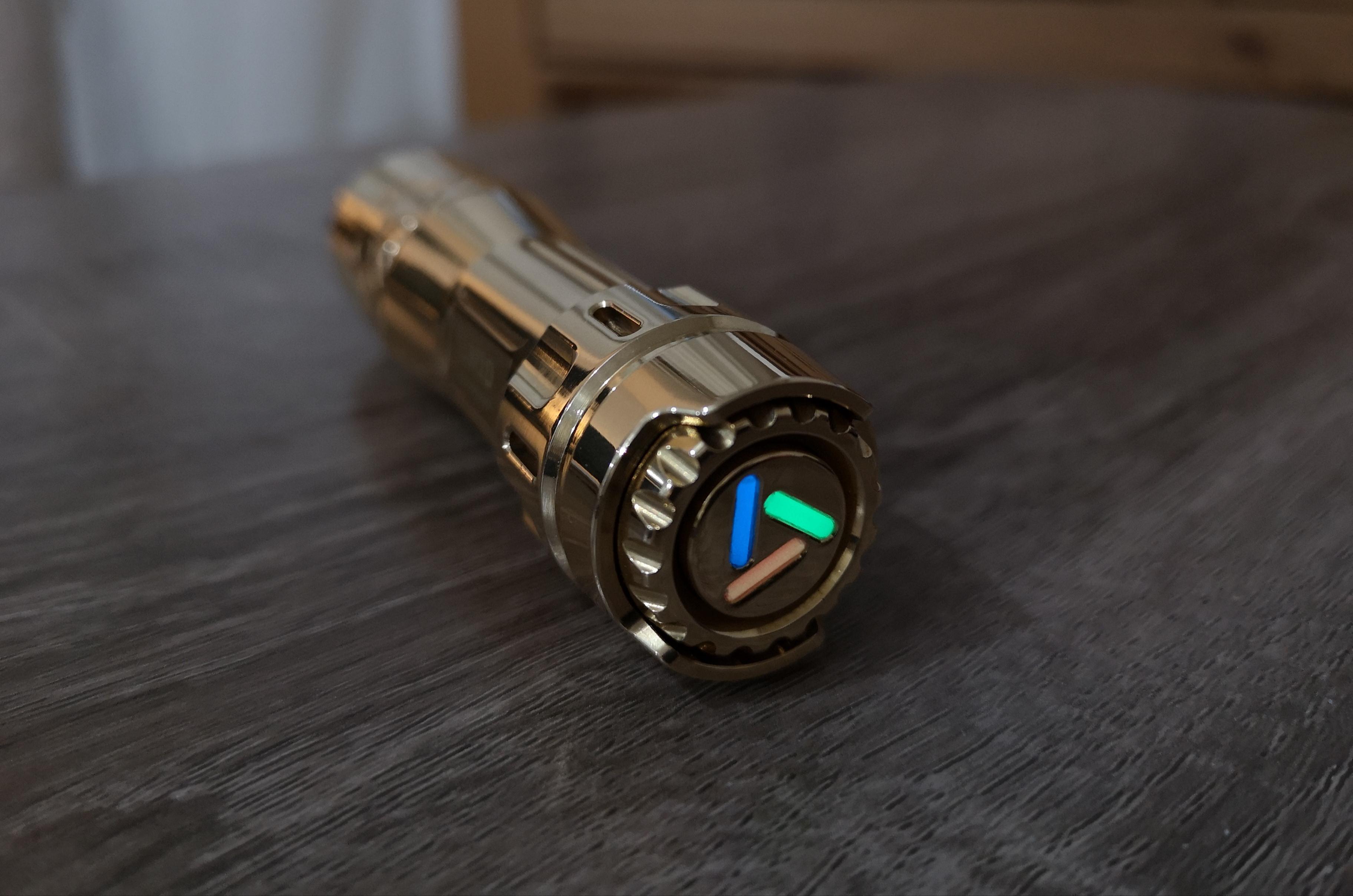 [NLD] Non of that tritium rubbish! r/flashlight