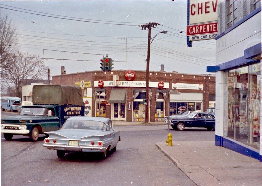 East Main Street in Durham, North Carolina, 1970. r/NorthCarolina