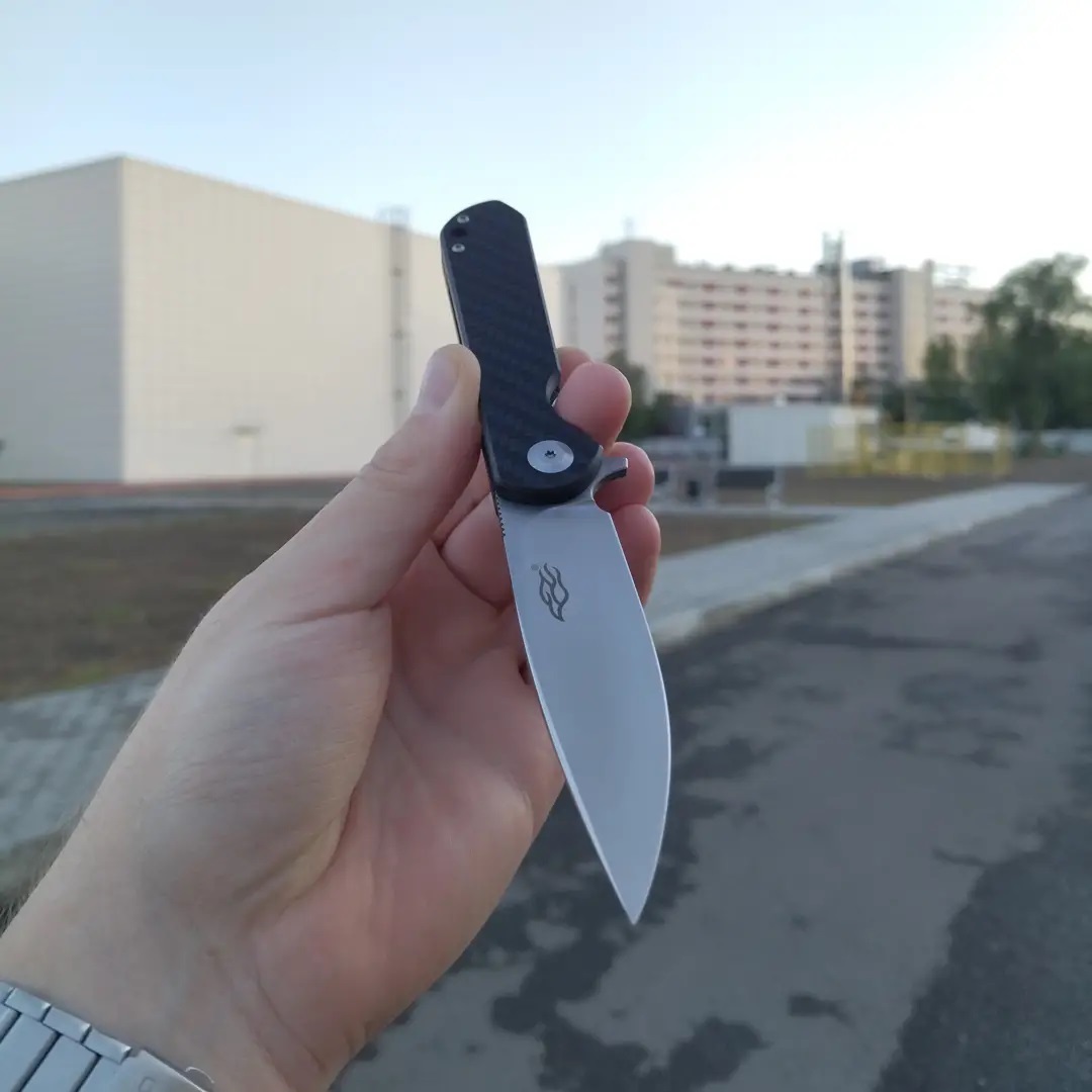 The best knife everGANZO FH41! Great action and shap pout of box. Who