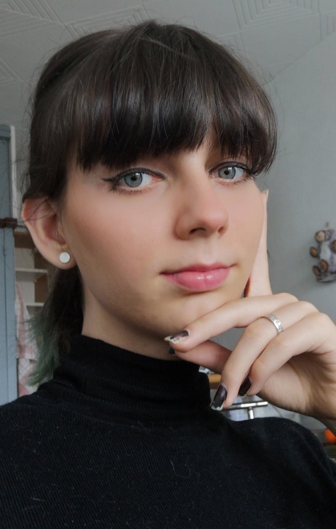 Cute light makeup todayy r/FemBoys