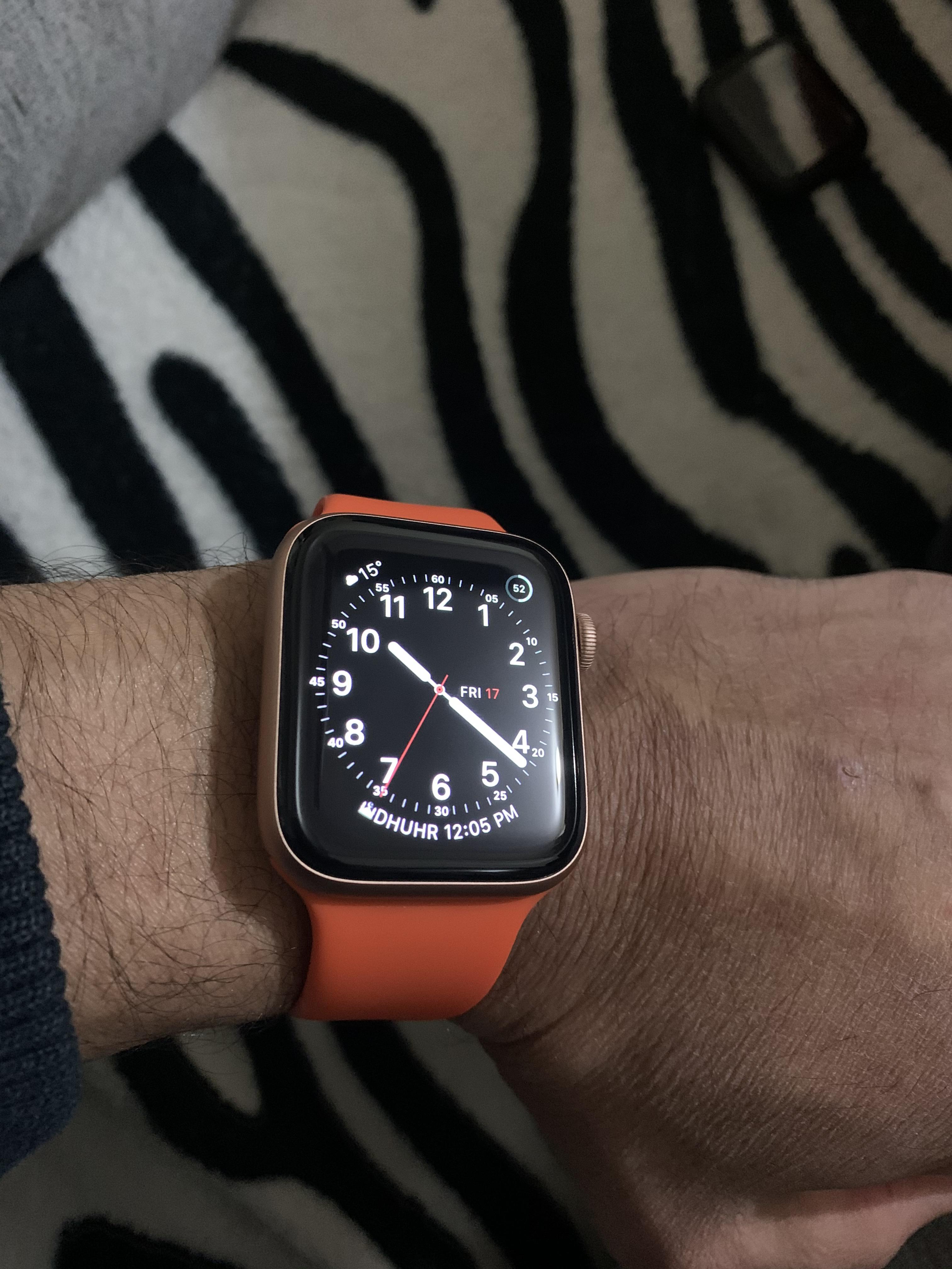 Best band color ever for any apple watch i Love that orange 🍊 for my