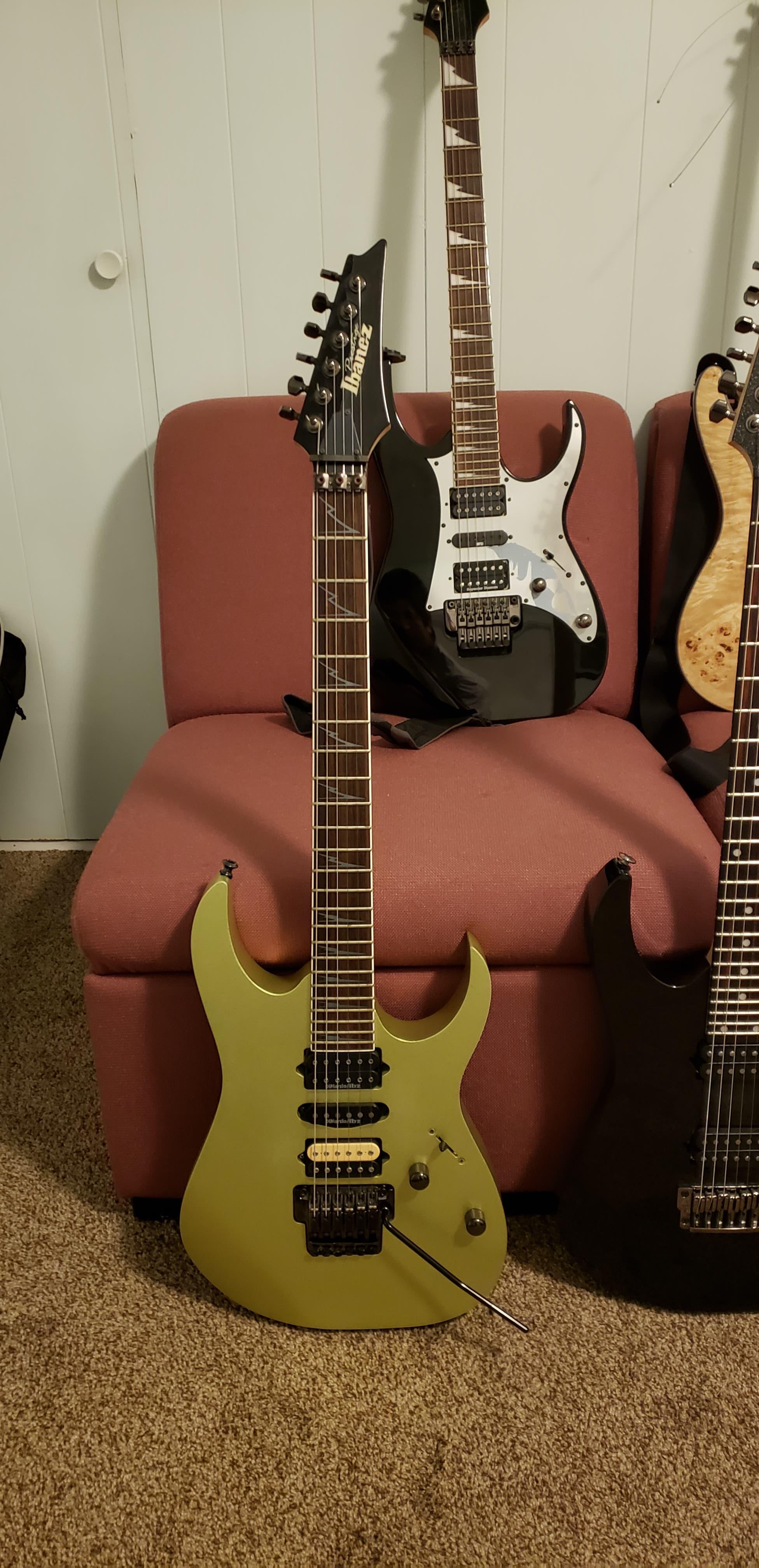 IBANEZ identification. Is someone able to identify as real and what