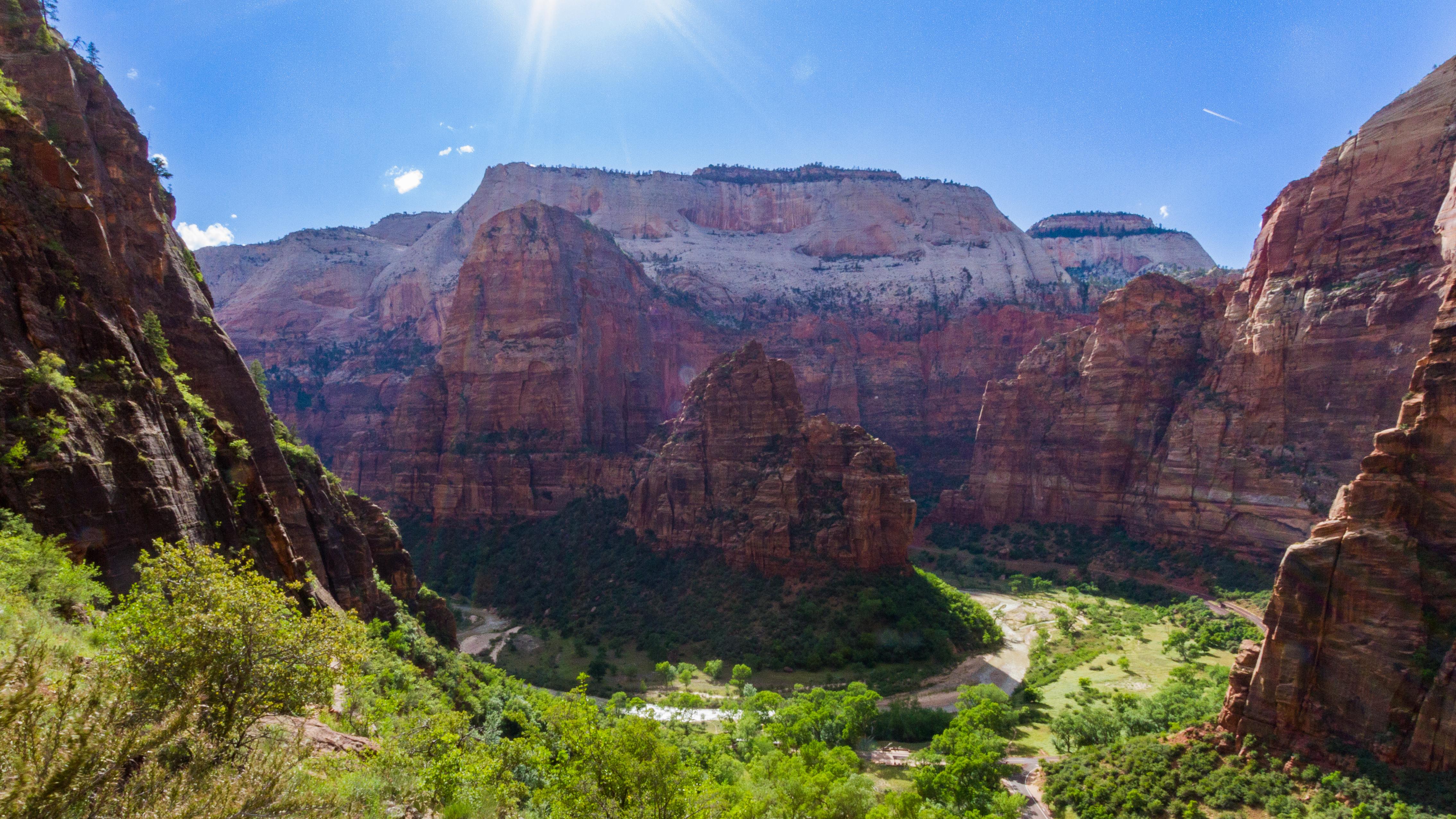 Angels Landing, Zions National Park, UT [OC][4536x2552] r/EarthPorn