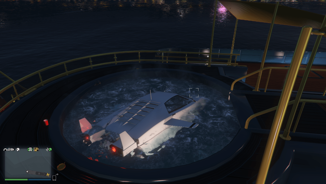 I tried to see if the Stromberg works in the yacht's hot tub and as it turns out it does. Sort