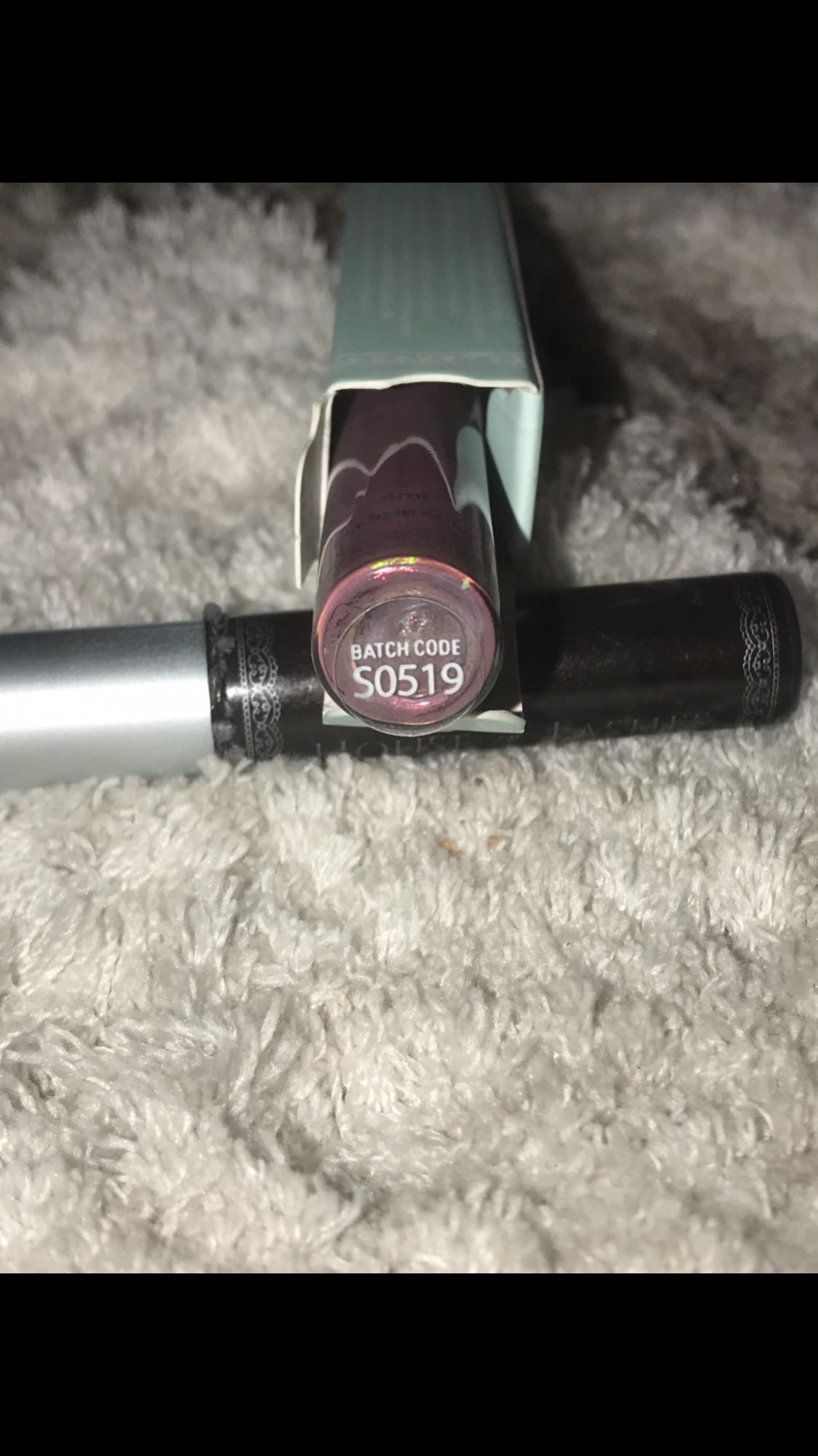 House of lashes glue pink?? (More photos in comments) r/MakeupAddiction