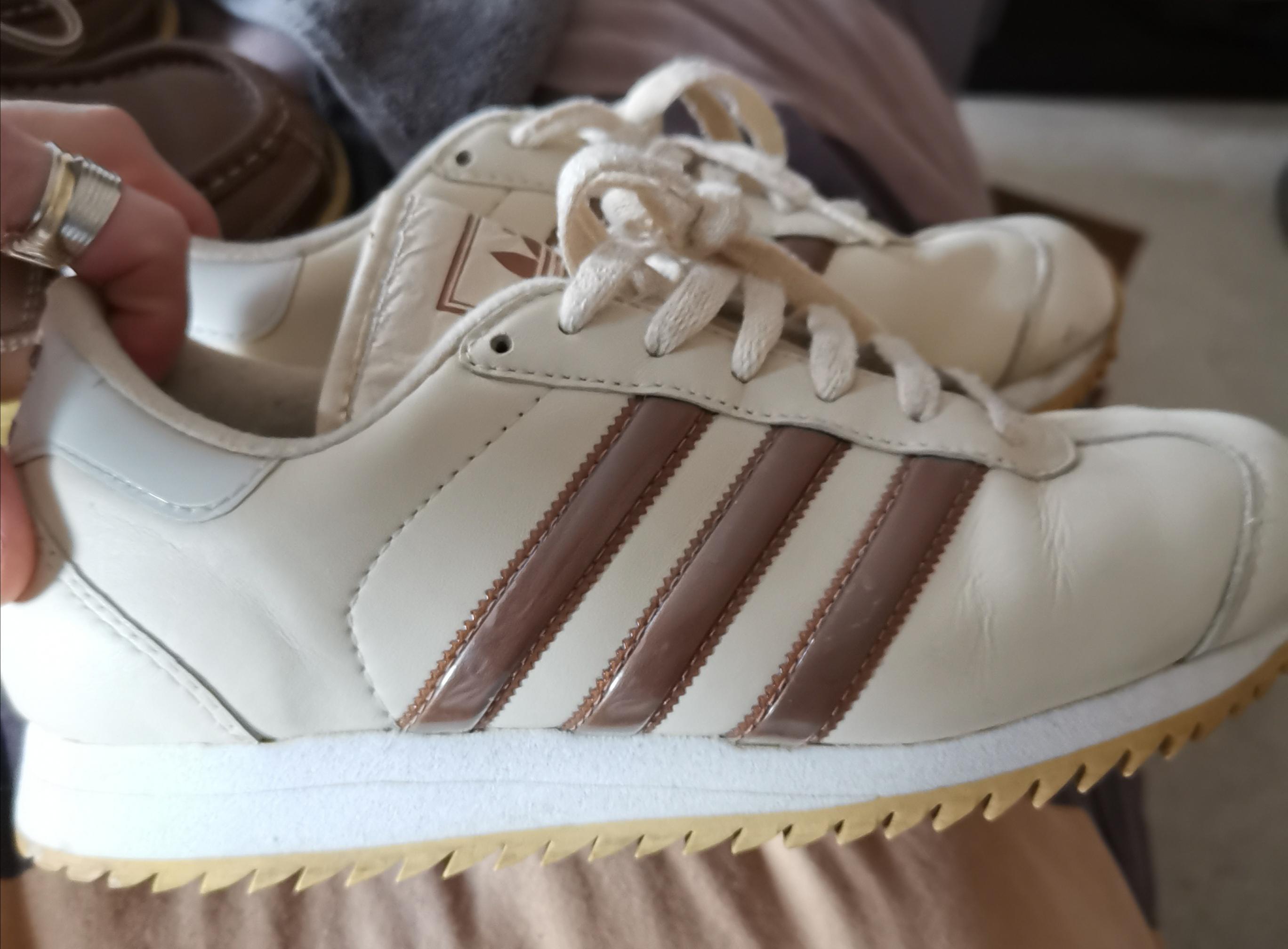Anyone know what these are called? (90's era Adidas) r/adidas