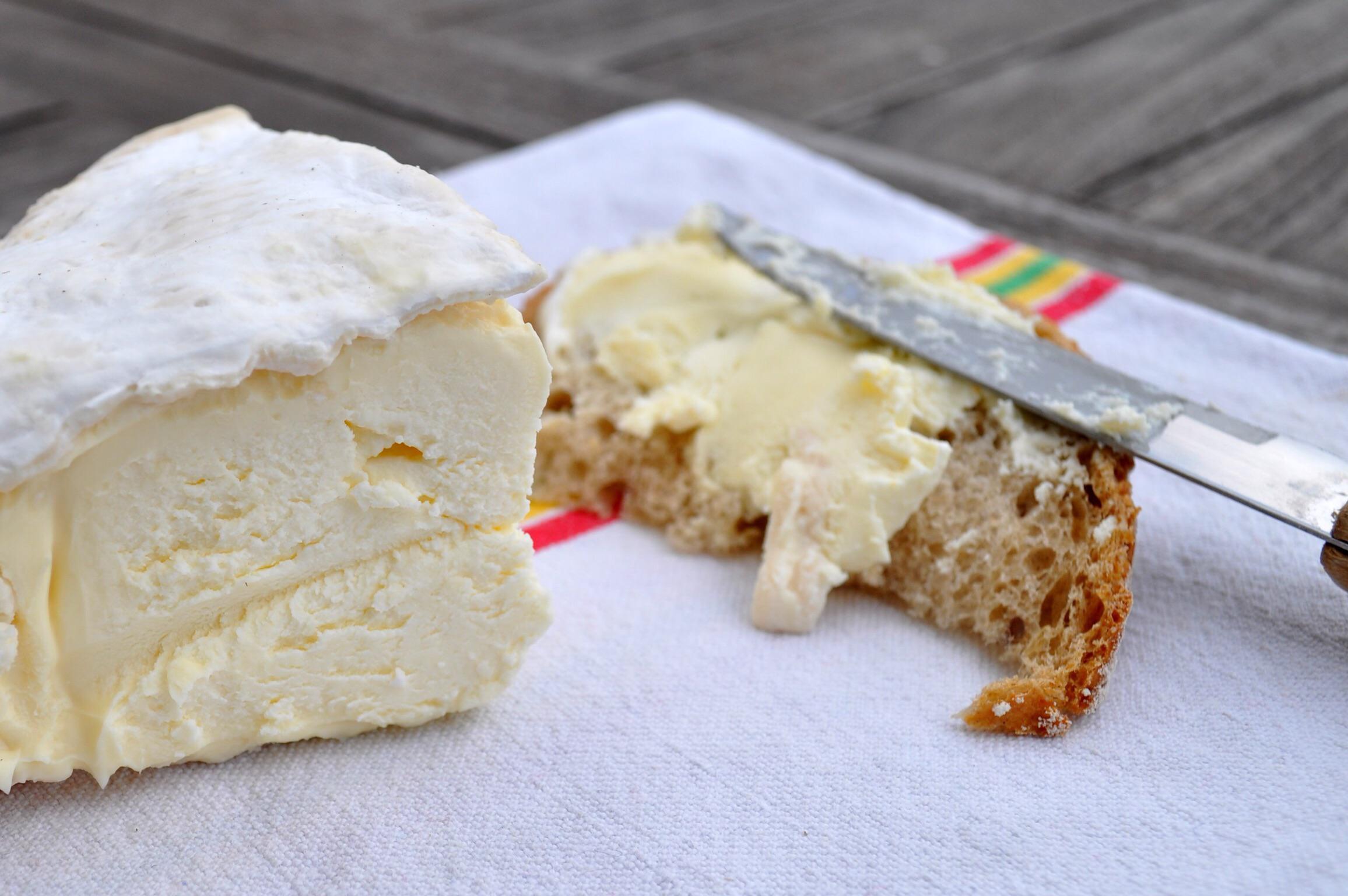 Brillat-Savarin aka triple cream brie : Cheese