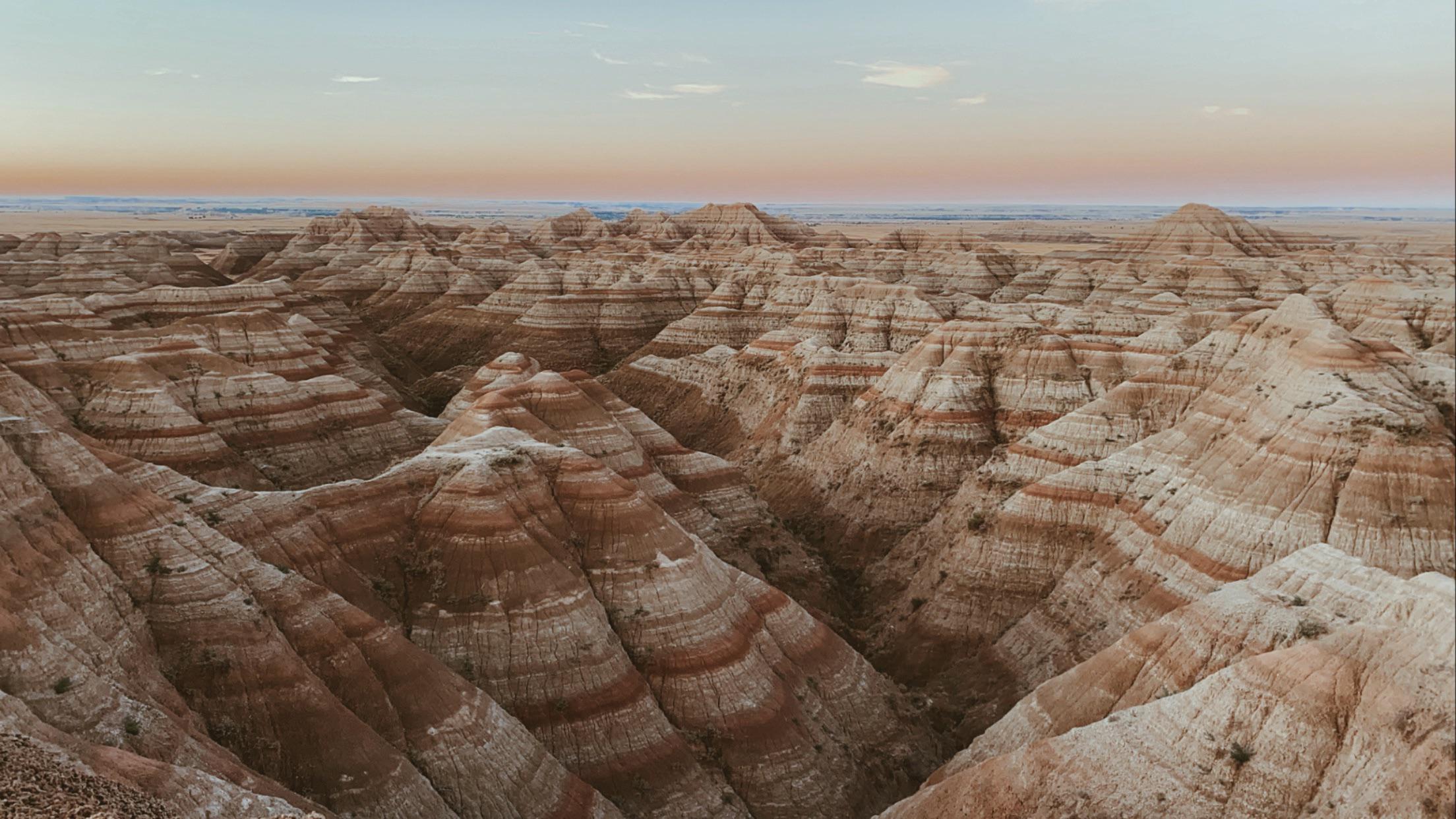 Badlands, South Dakota [oc] [2208x1242] EarthPorn