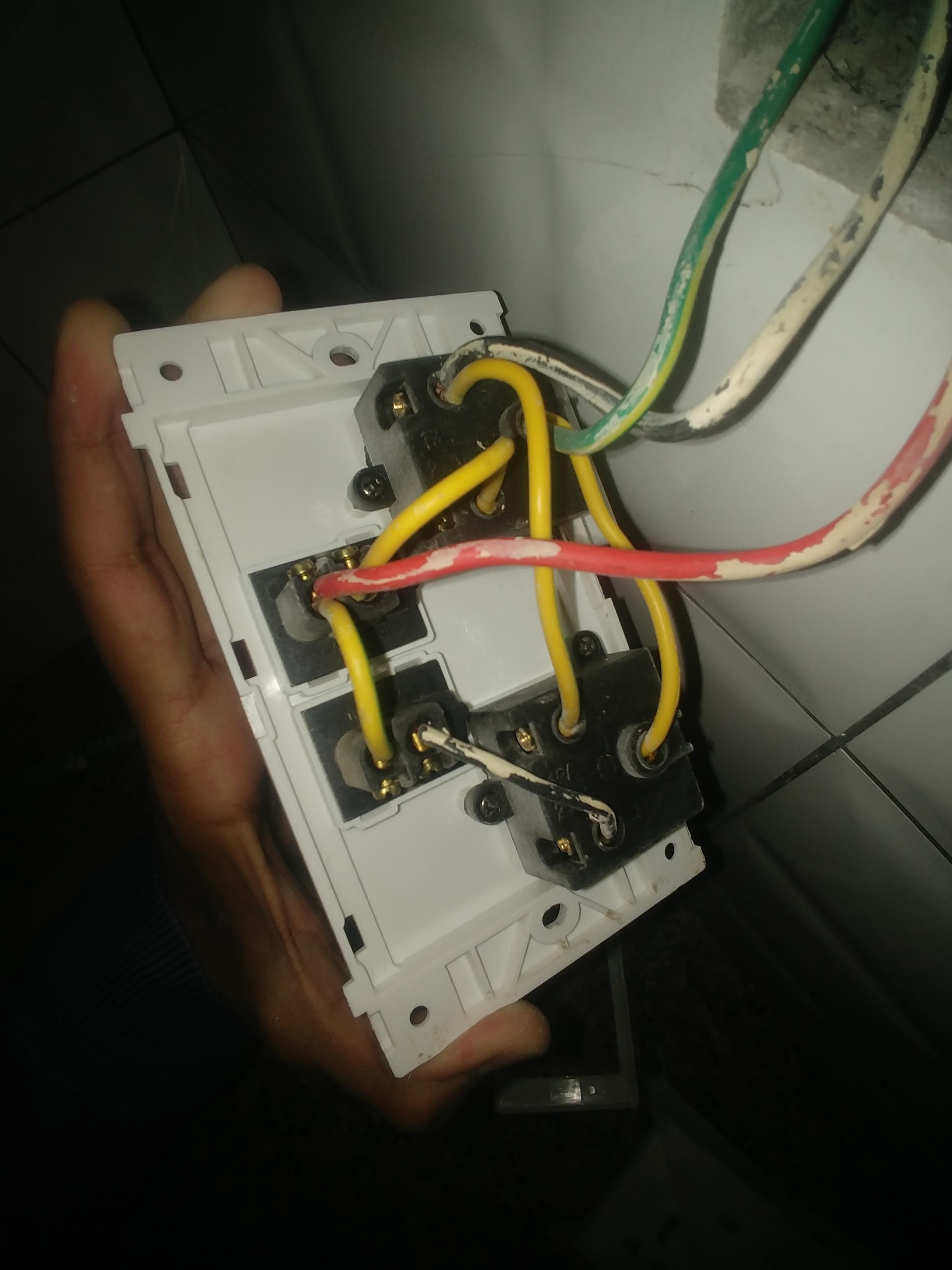 Is this a proper way to wire this switch? : r/electricians