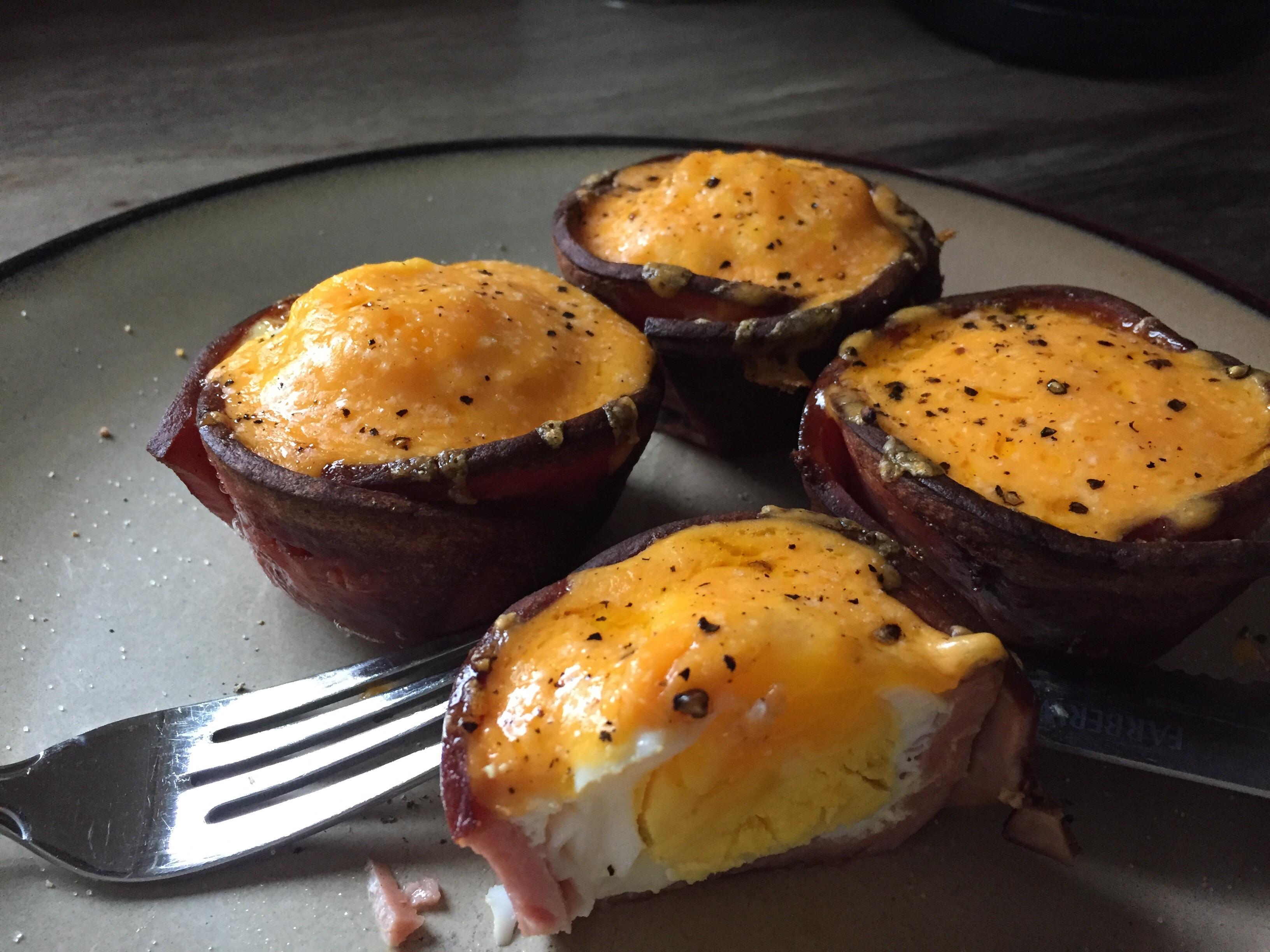 Baked bologna, egg, and cheese cups [OC] [2000x2830] r/FoodPorn
